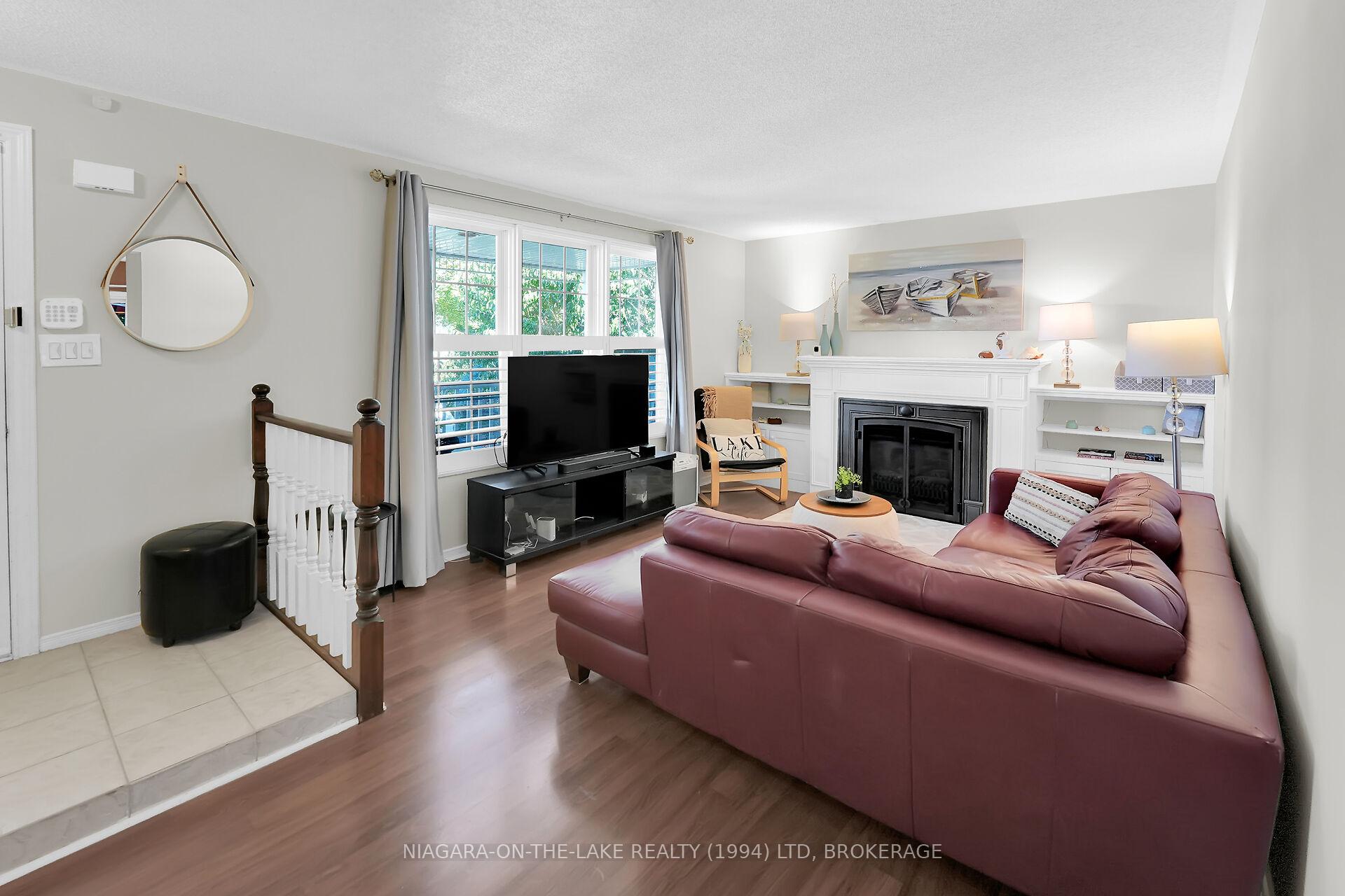 Photo 7 of 8 Lakeside Drive, St. Catharines, Port Weller — HOMEH