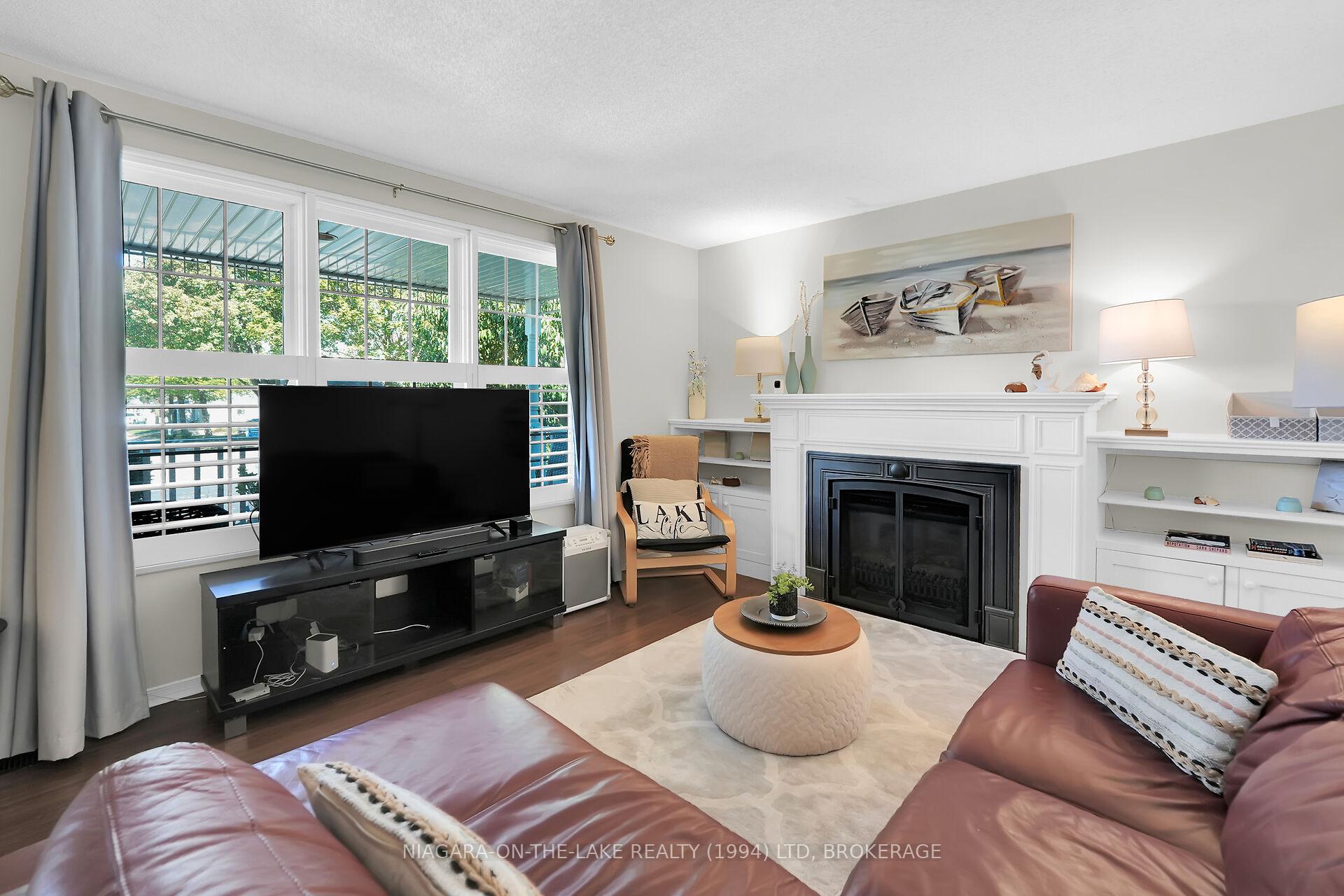 Photo 9 of 8 Lakeside Drive, St. Catharines, Port Weller — HOMEH