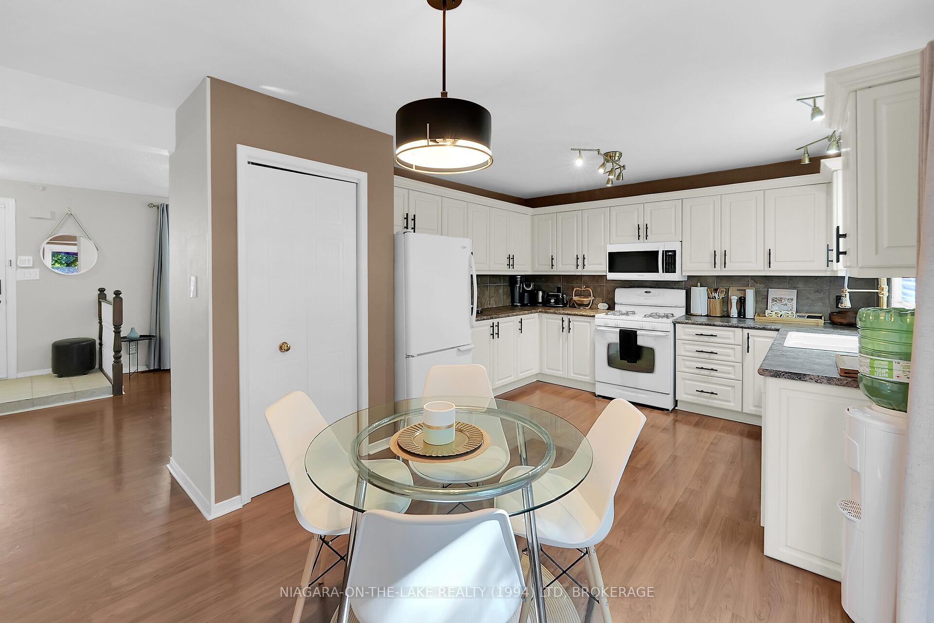Photo 13 of 8 Lakeside Drive, St. Catharines, Port Weller — HOMEH