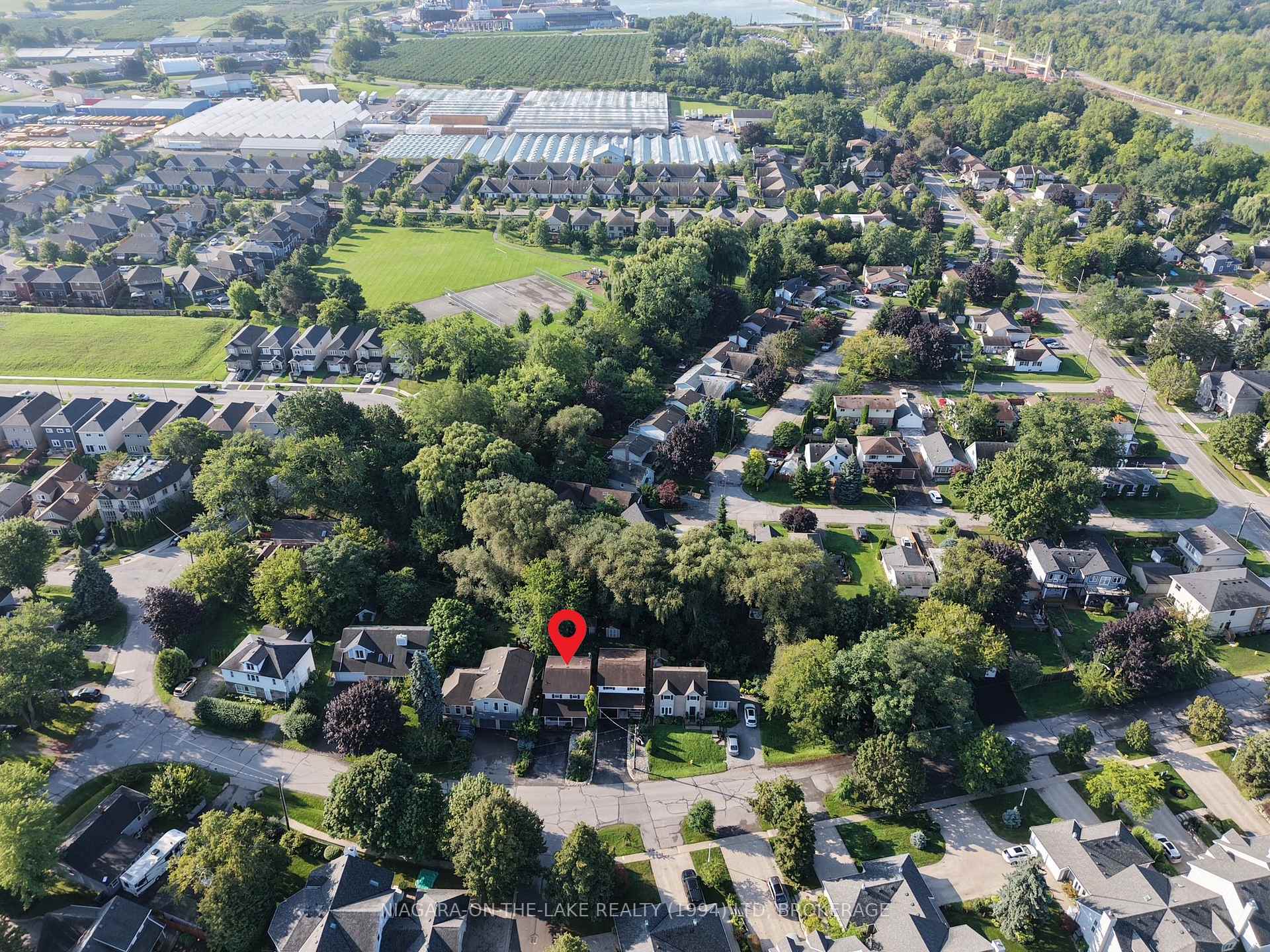 Photo 38 of 8 Lakeside Drive, St. Catharines, Port Weller — HOMEH