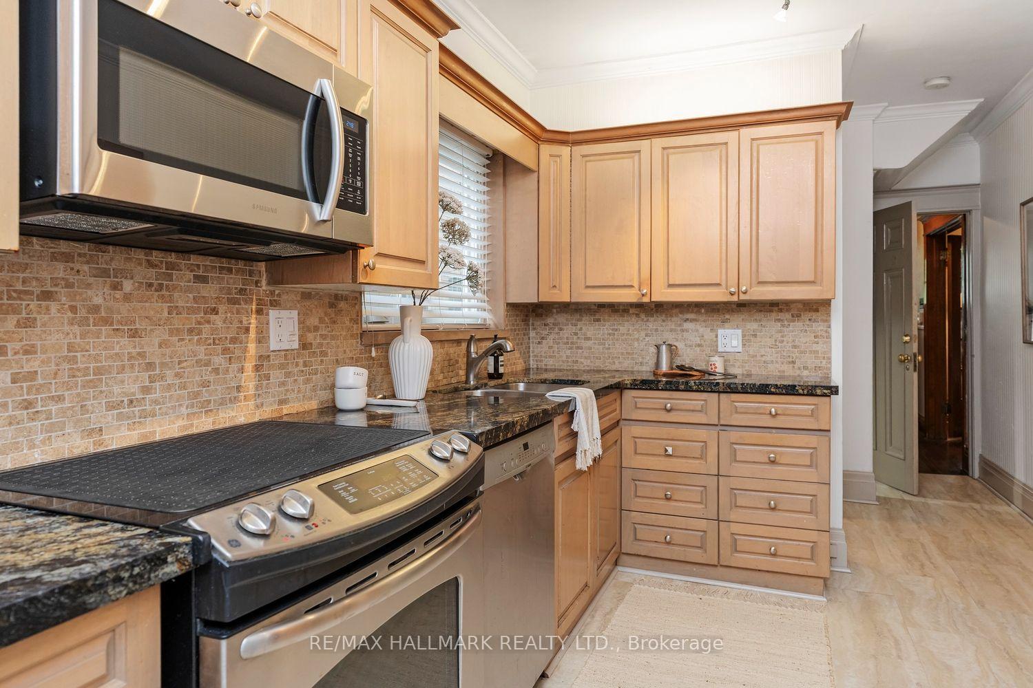 Photo 9 of 173 High Park Avenue, Toronto, High Park North — HOMEH