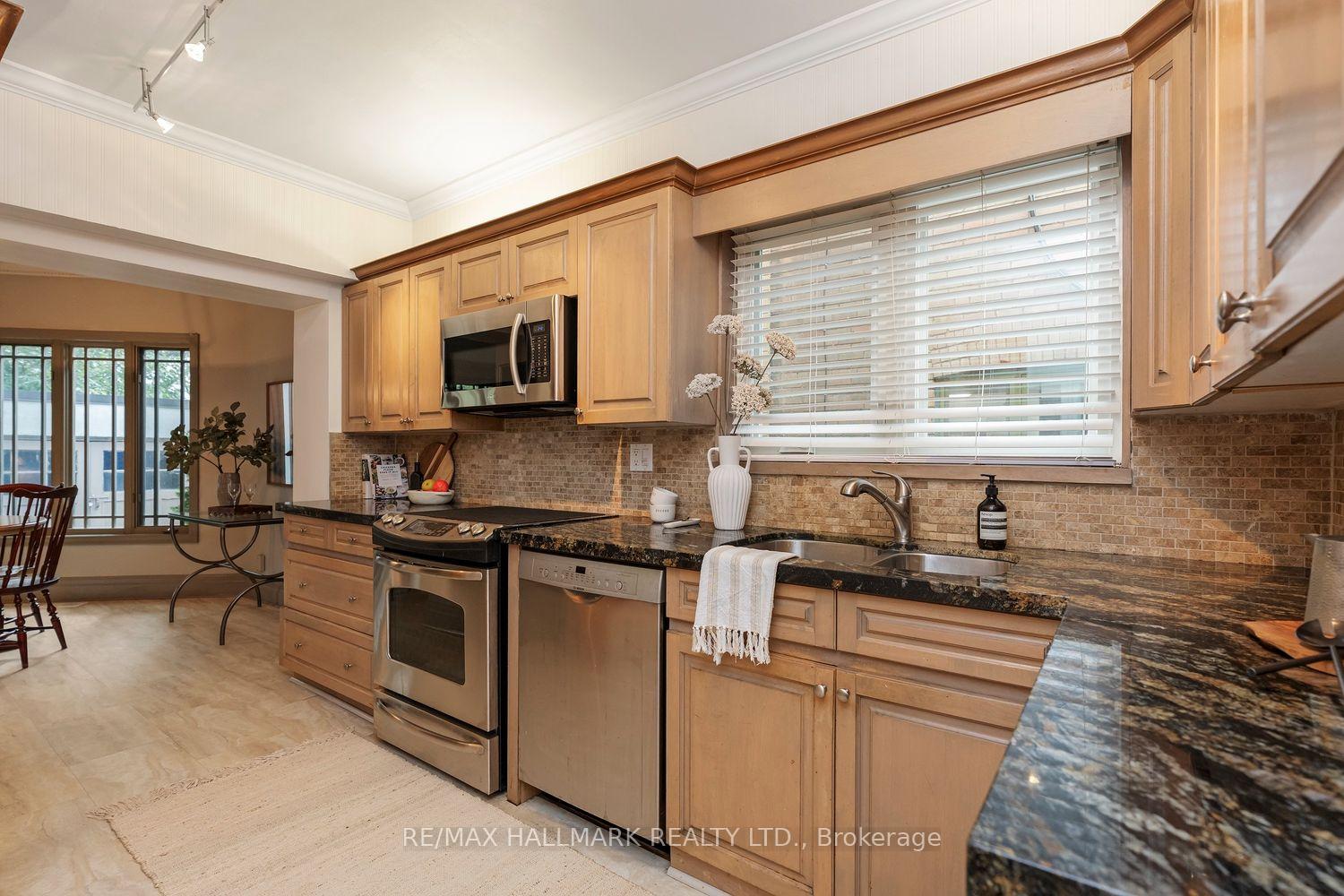 Photo 10 of 173 High Park Avenue, Toronto, High Park North — HOMEH
