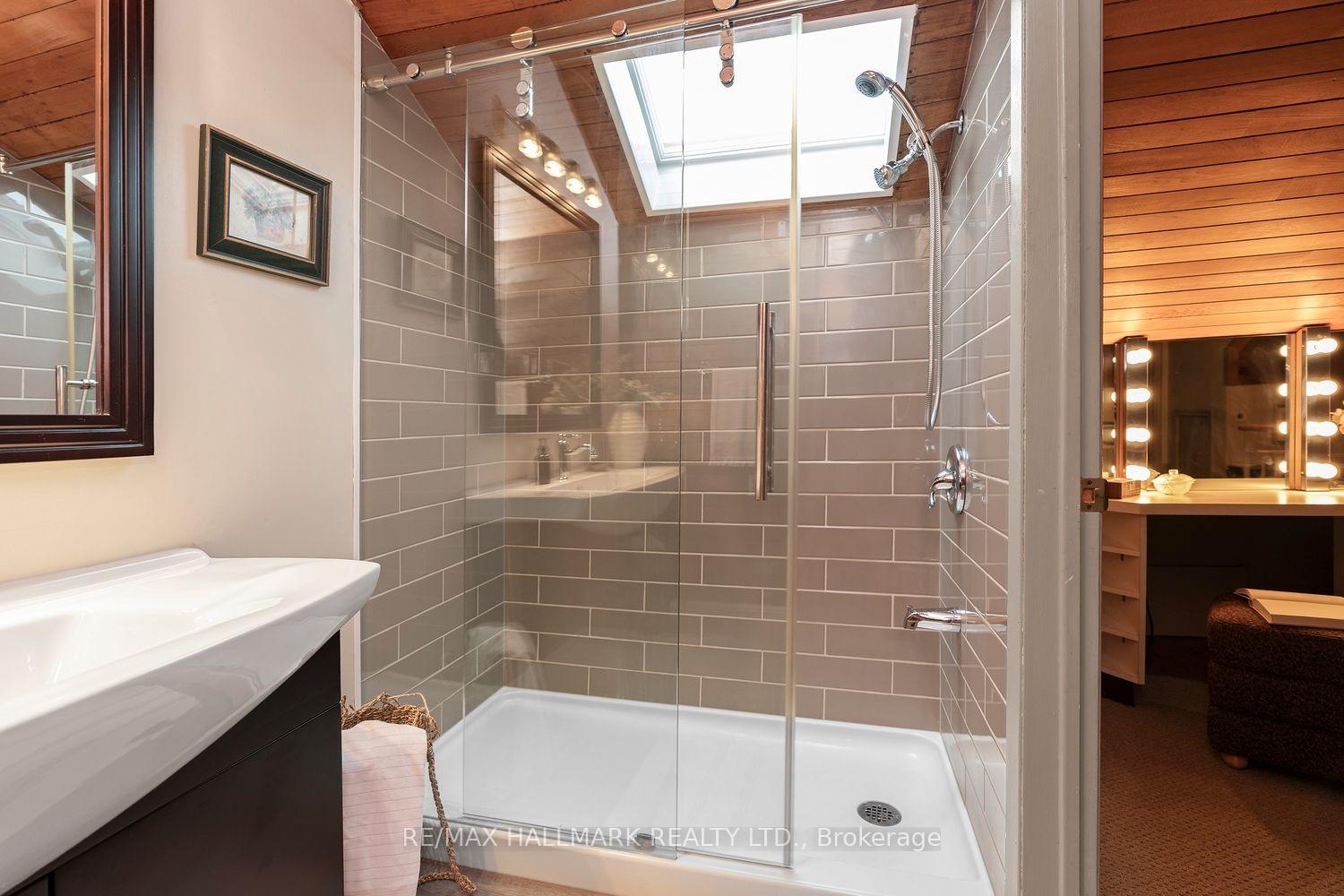 Photo 18 of 173 High Park Avenue, Toronto, High Park North — HOMEH