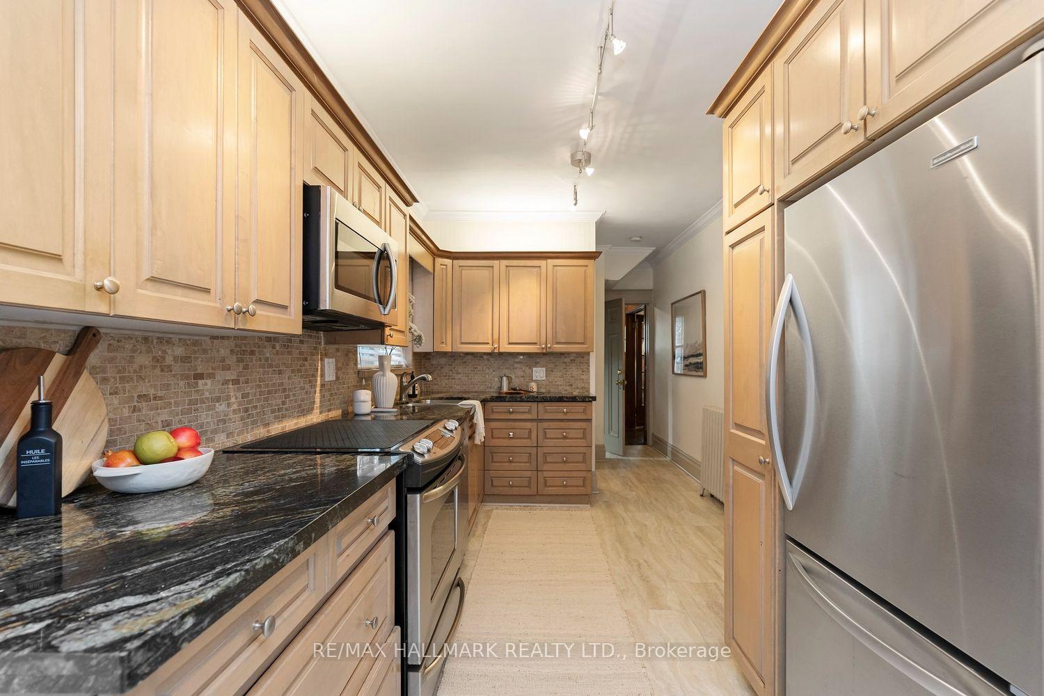 Photo 38 of 173 High Park Avenue, Toronto, High Park North — HOMEH