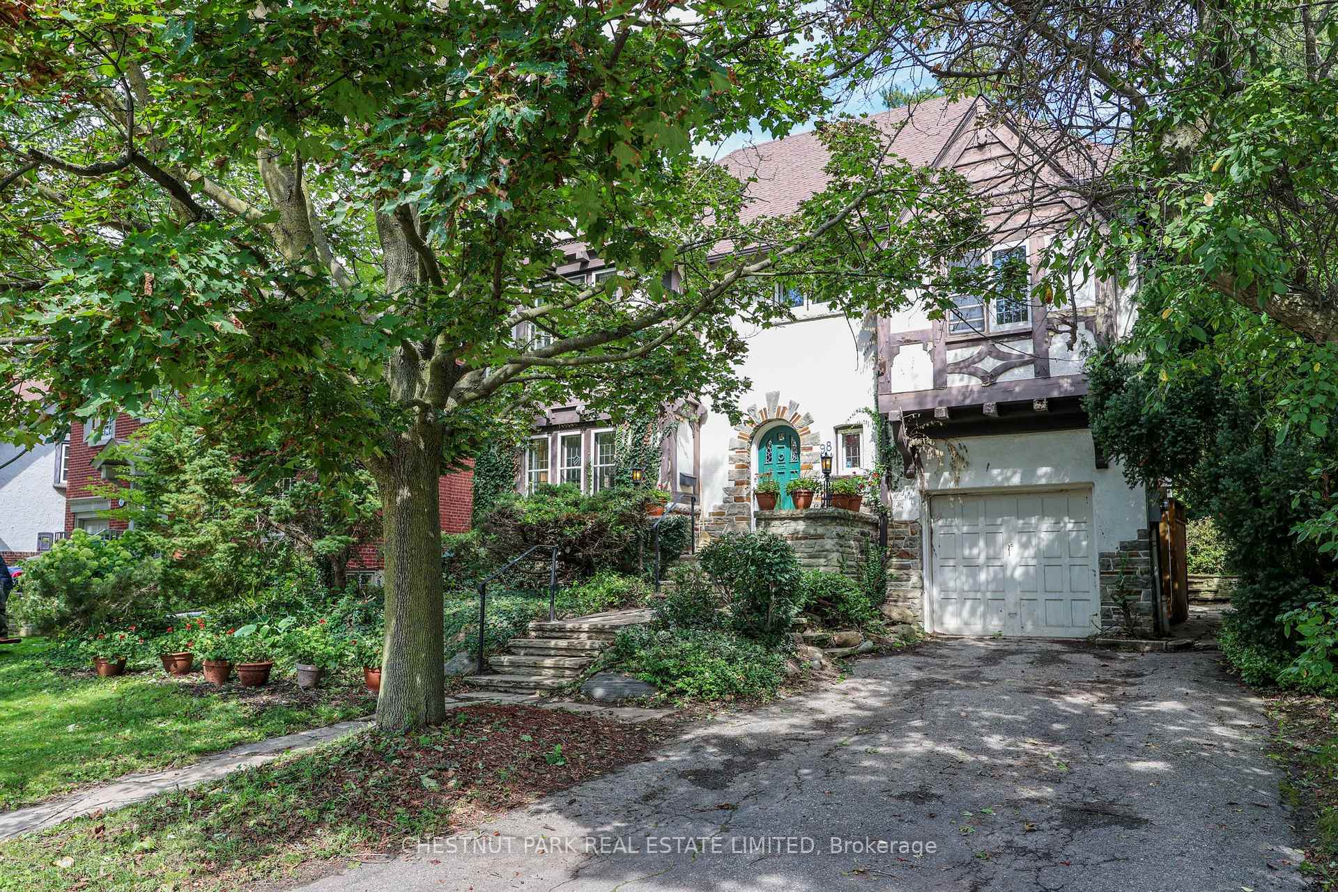 Photo 2 of 98 St. Leonards Avenue, Toronto, Lawrence Park South — HOMEH