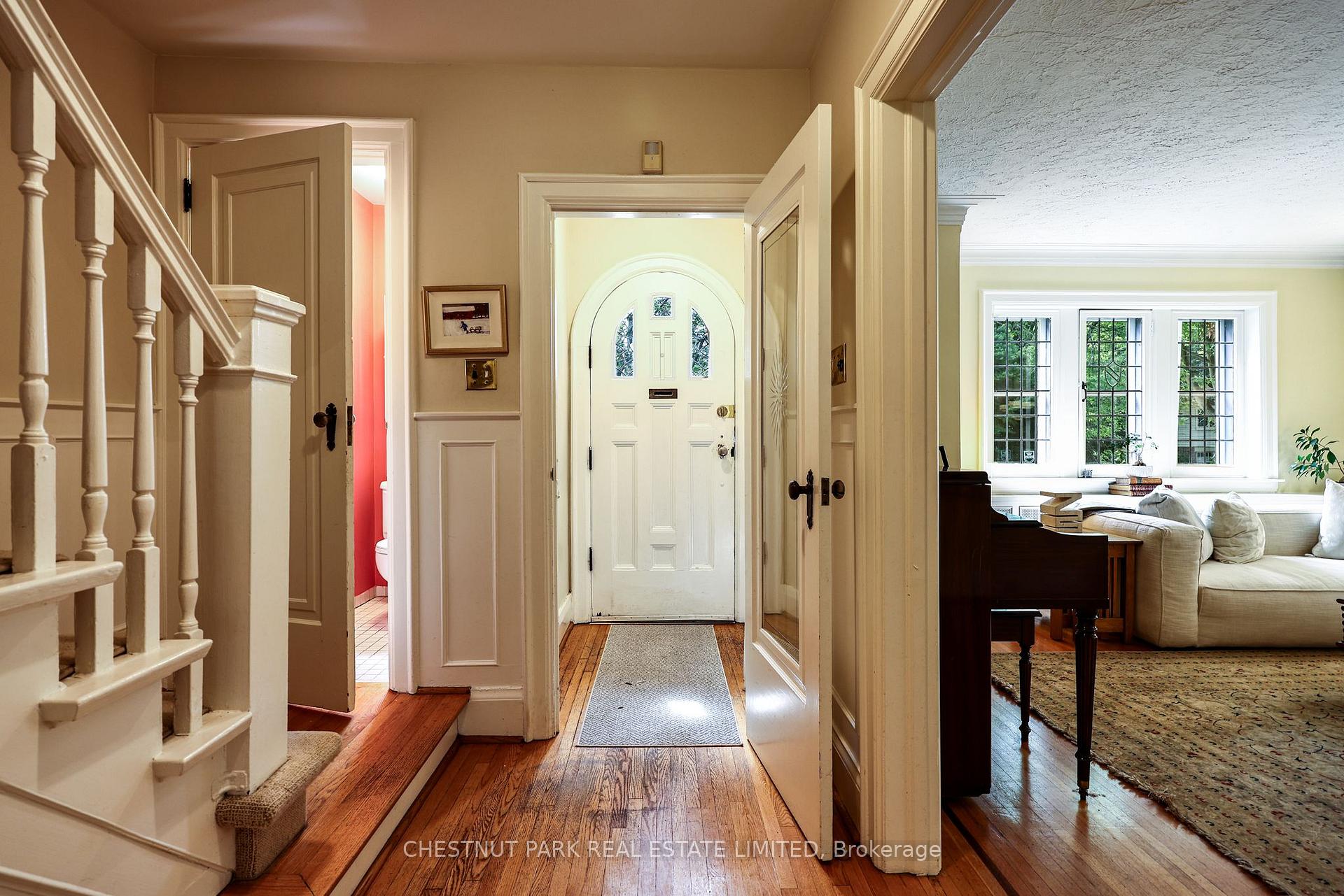 Photo 4 of 98 St. Leonards Avenue, Toronto, Lawrence Park South — HOMEH