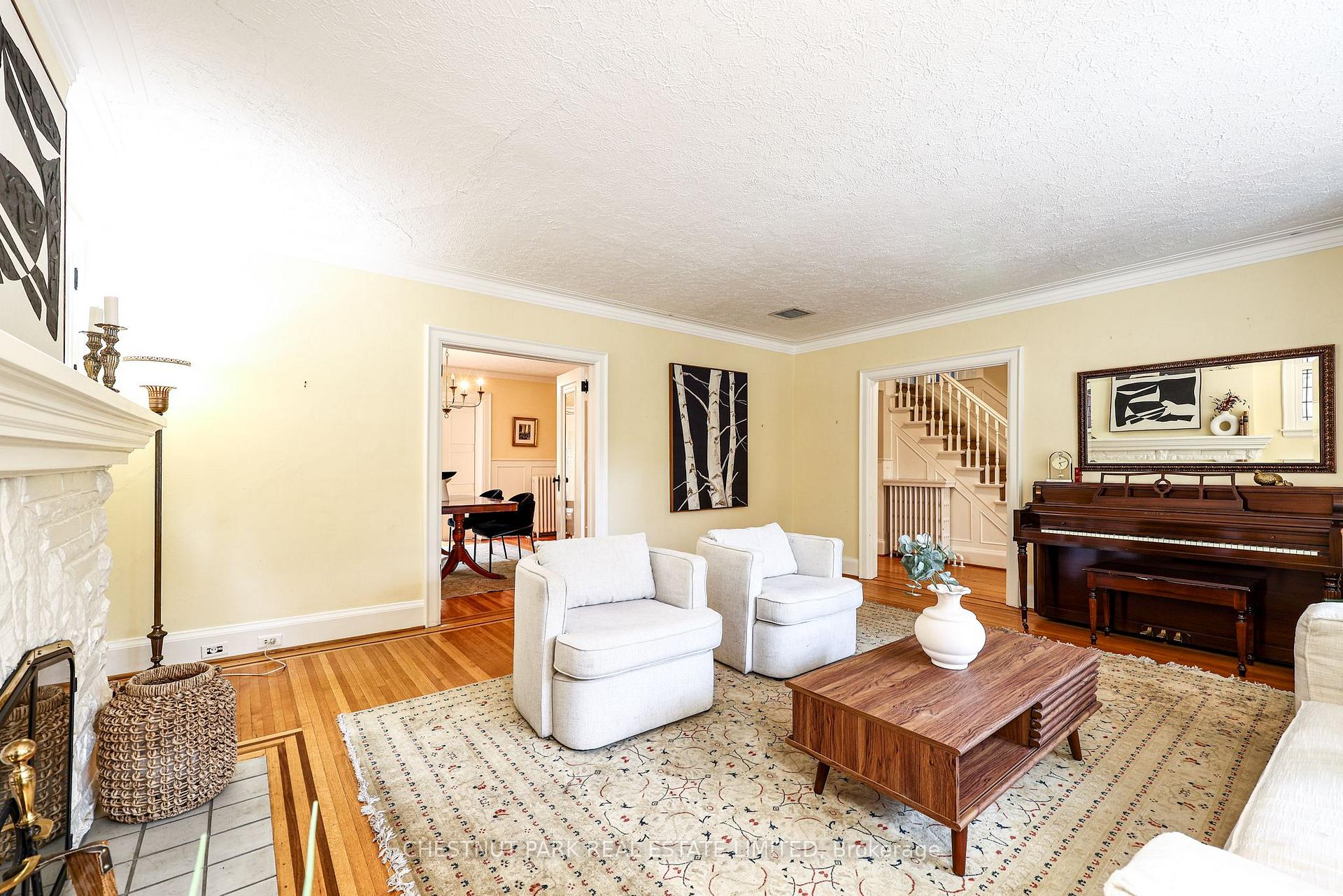 Photo 11 of 98 St. Leonards Avenue, Toronto, Lawrence Park South — HOMEH
