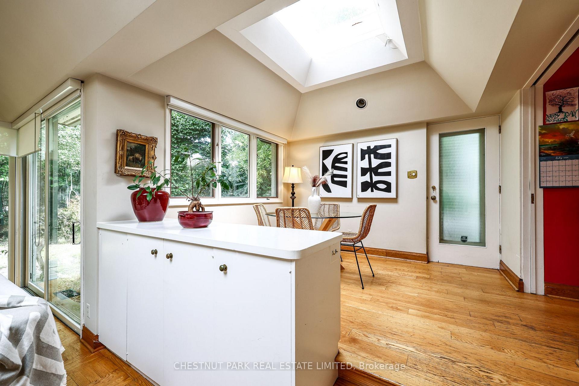 Photo 21 of 98 St. Leonards Avenue, Toronto, Lawrence Park South — HOMEH