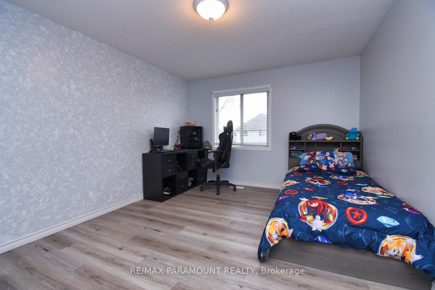 Photo 14 of 48 Newport Drive, Cambridge, Lang's Farm — HOMEH