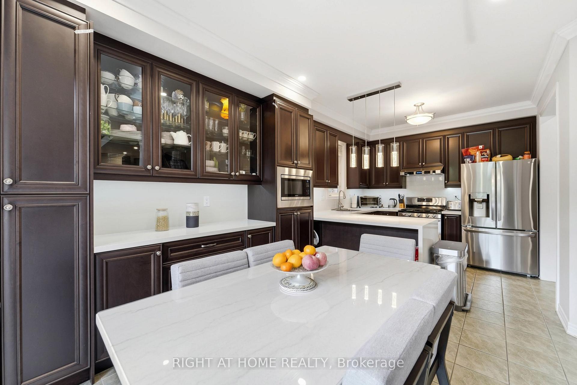 Photo 15 of 27 Hawkweed Manor, Markham, Box Grove — HOMEH