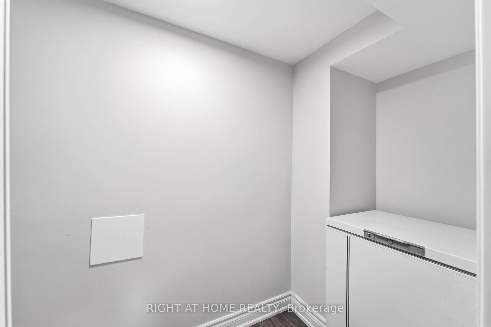 Photo 23 of 27 Hawkweed Manor, Markham, Box Grove — HOMEH