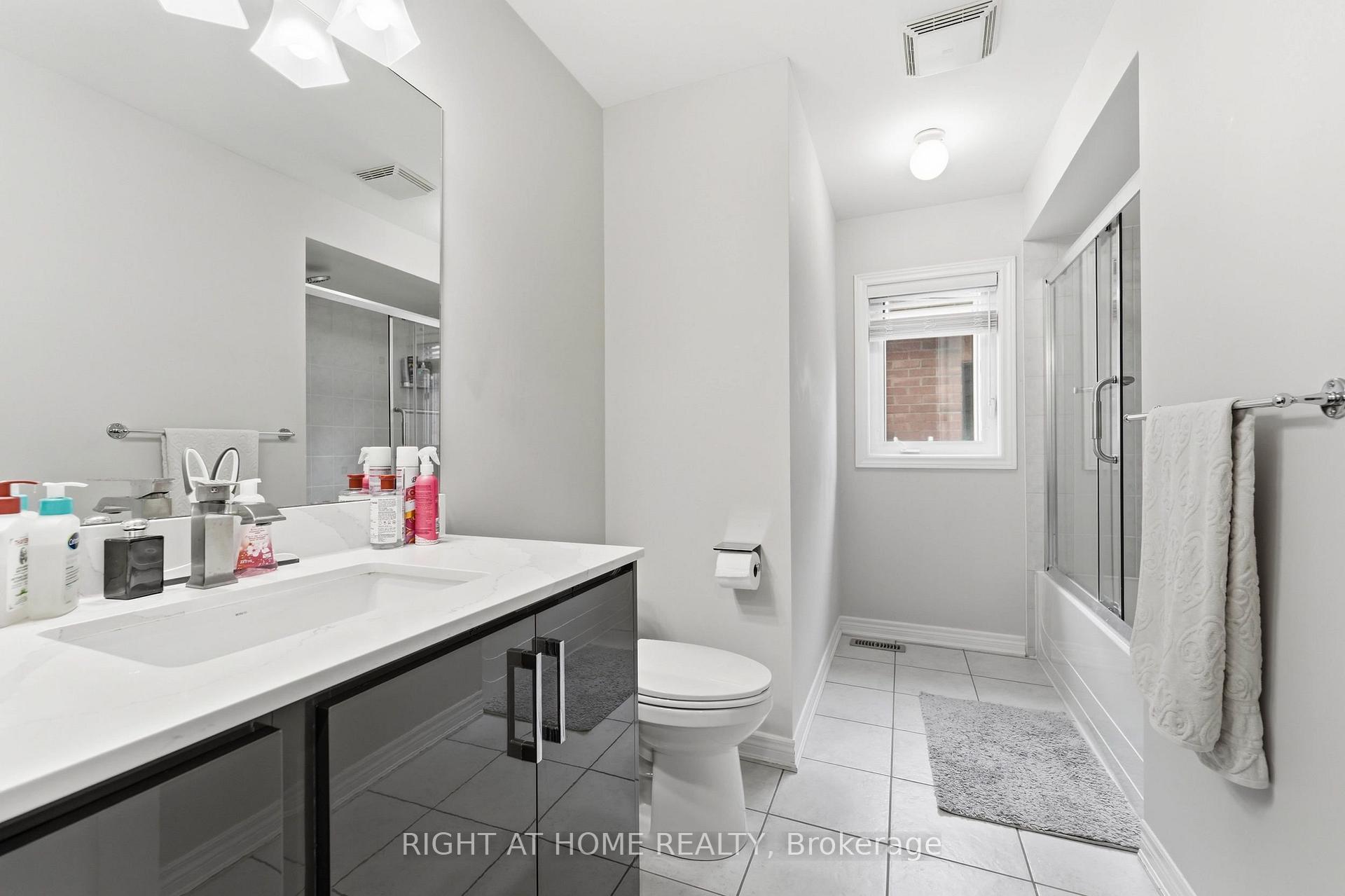 Photo 29 of 27 Hawkweed Manor, Markham, Box Grove — HOMEH