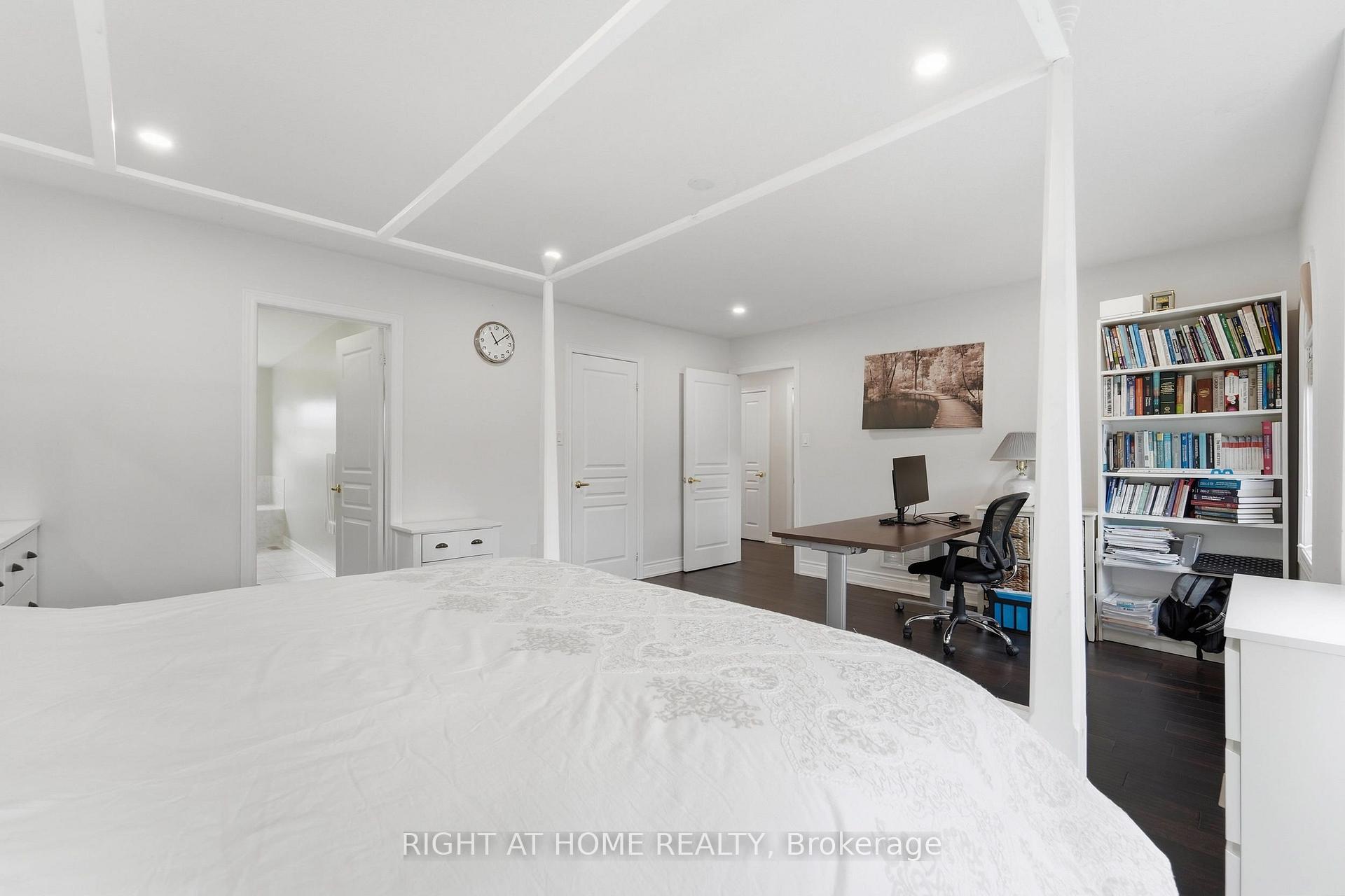 Photo 33 of 27 Hawkweed Manor, Markham, Box Grove — HOMEH