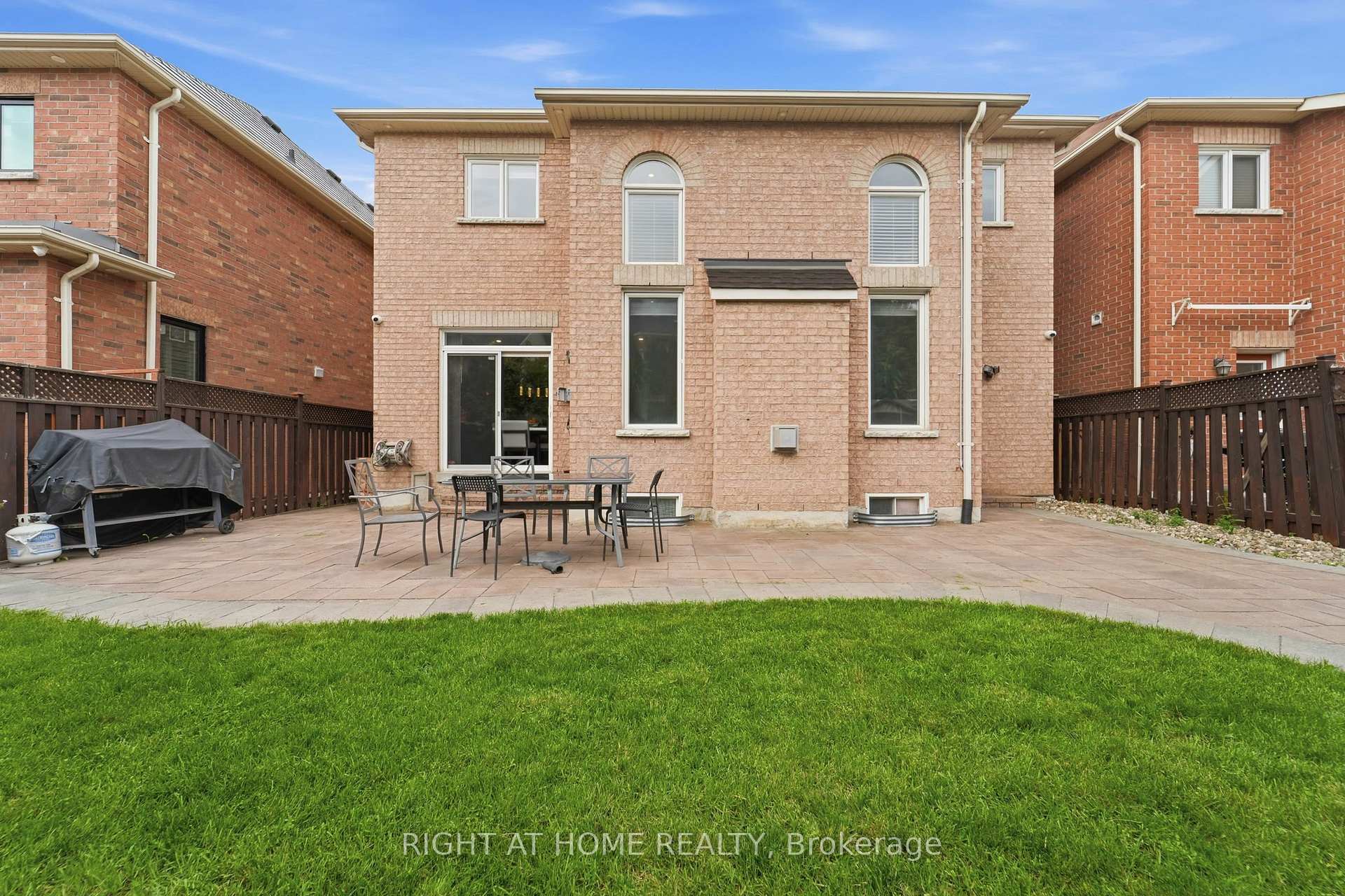 Photo 36 of 27 Hawkweed Manor, Markham, Box Grove — HOMEH