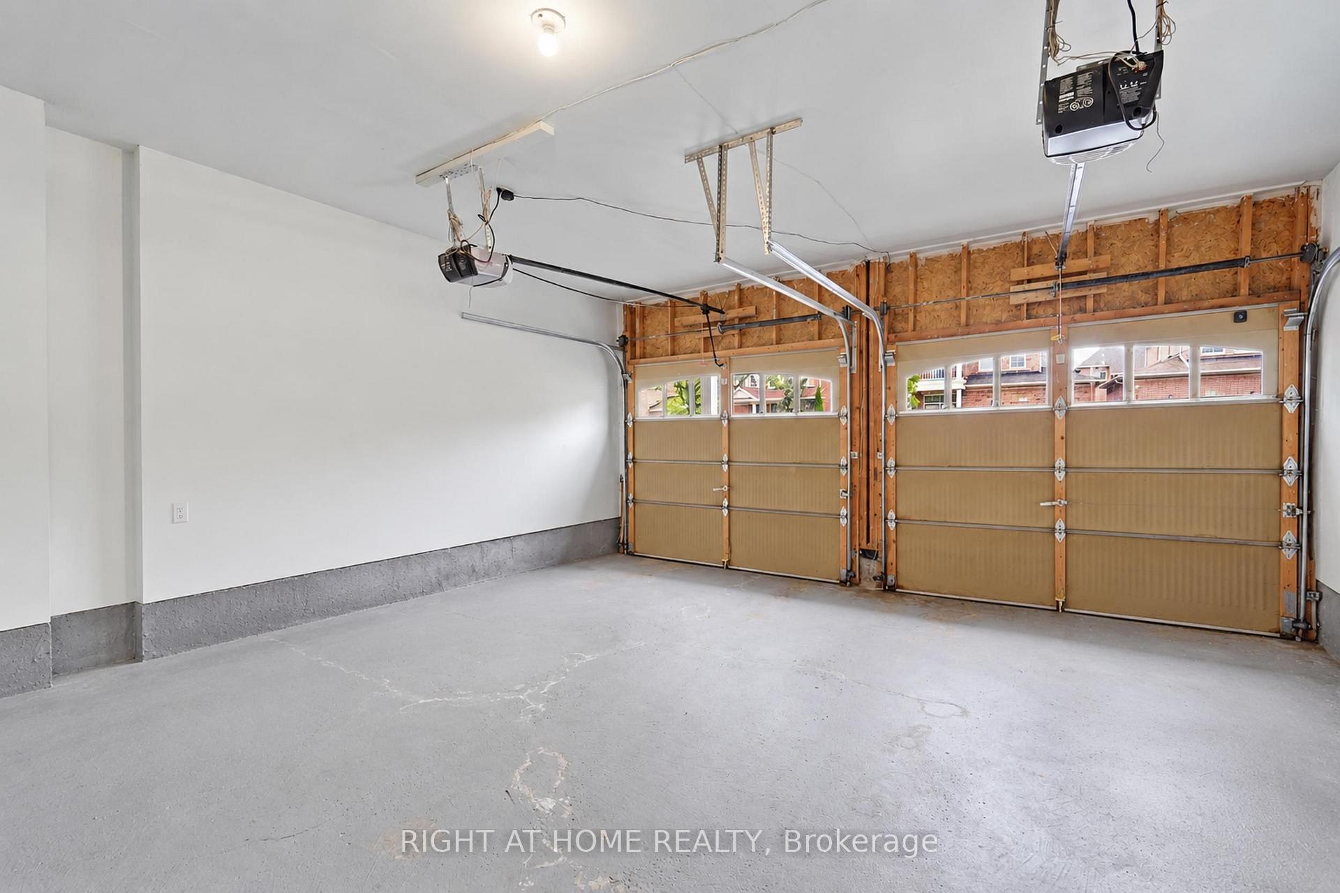 Photo 40 of 27 Hawkweed Manor, Markham, Box Grove — HOMEH
