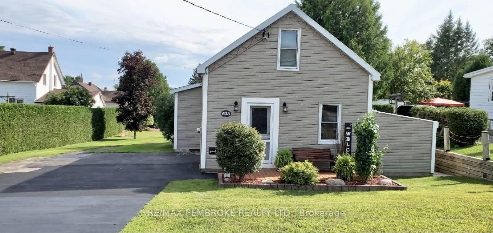 Photo 1 of 628 Perth Street, Pembroke, Pembroke — HOMEH