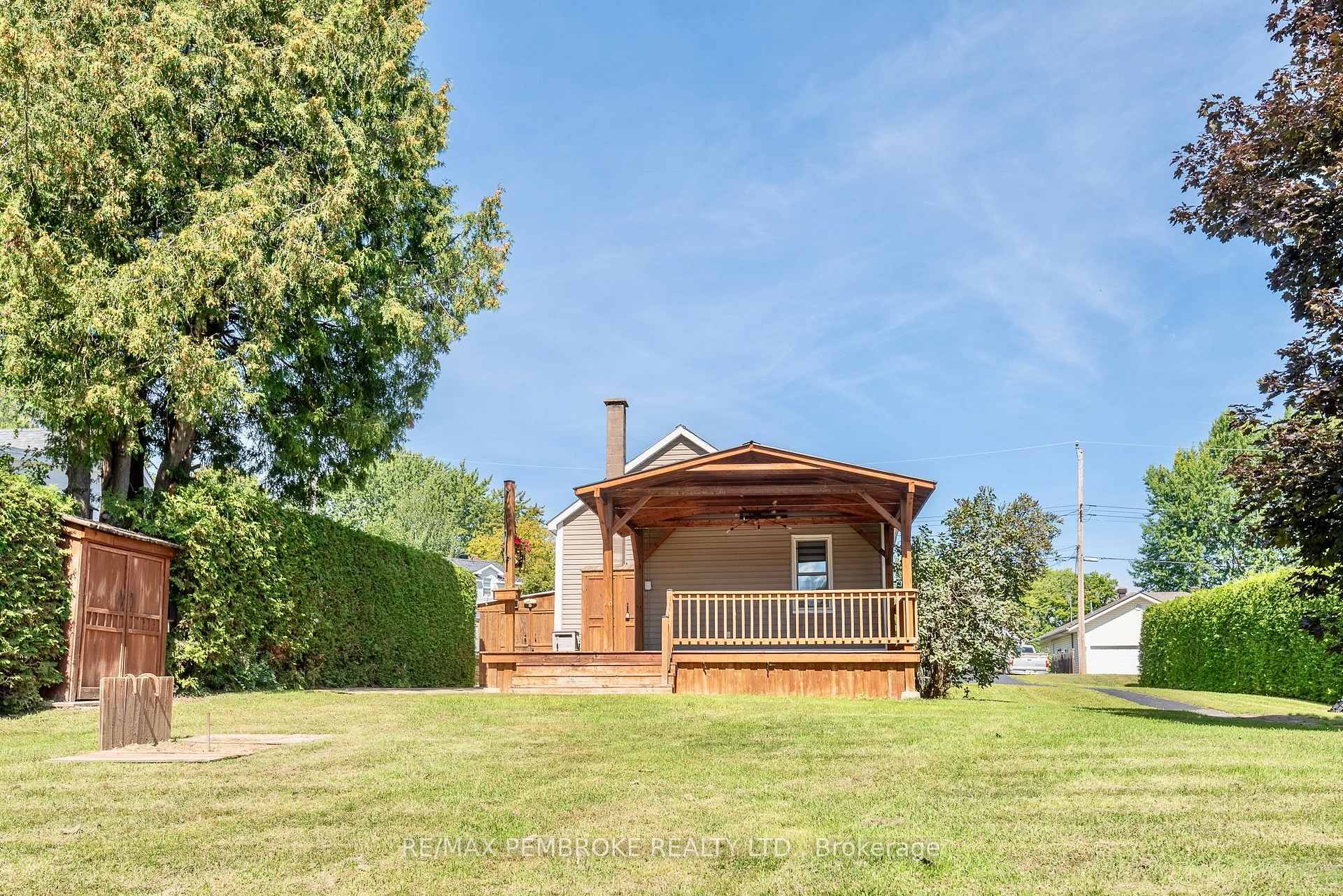 Photo 6 of 628 Perth Street, Pembroke, Pembroke — HOMEH