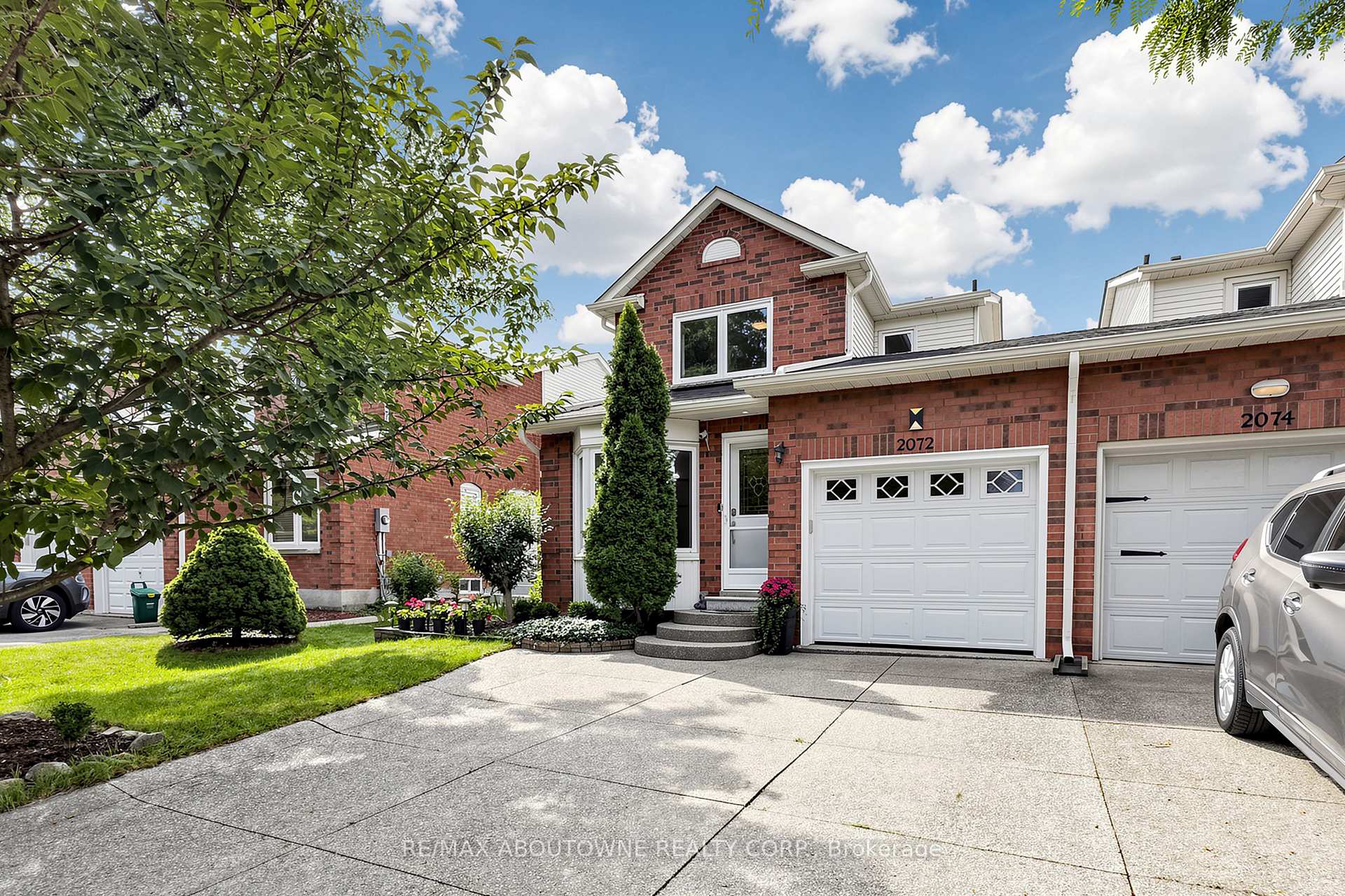 Photo 32 of 2072 Glenada Crescent, Oakville, Wedgewood Creek — HOMEH