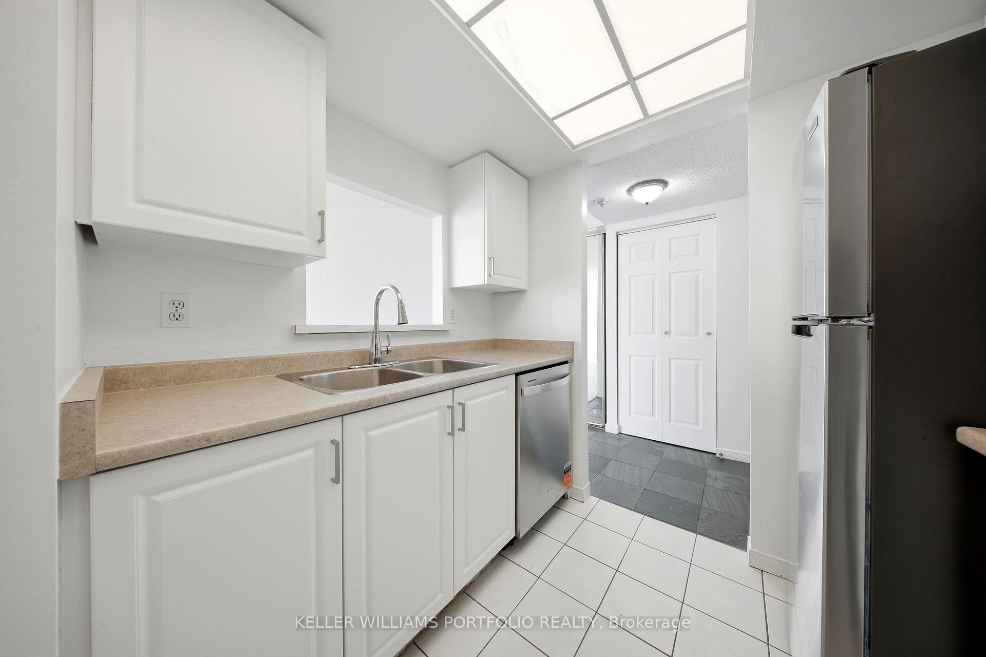 Photo 3 of Unit 2910, 5 Concorde Place, North York, Banbury-Don Mills — HOMEH