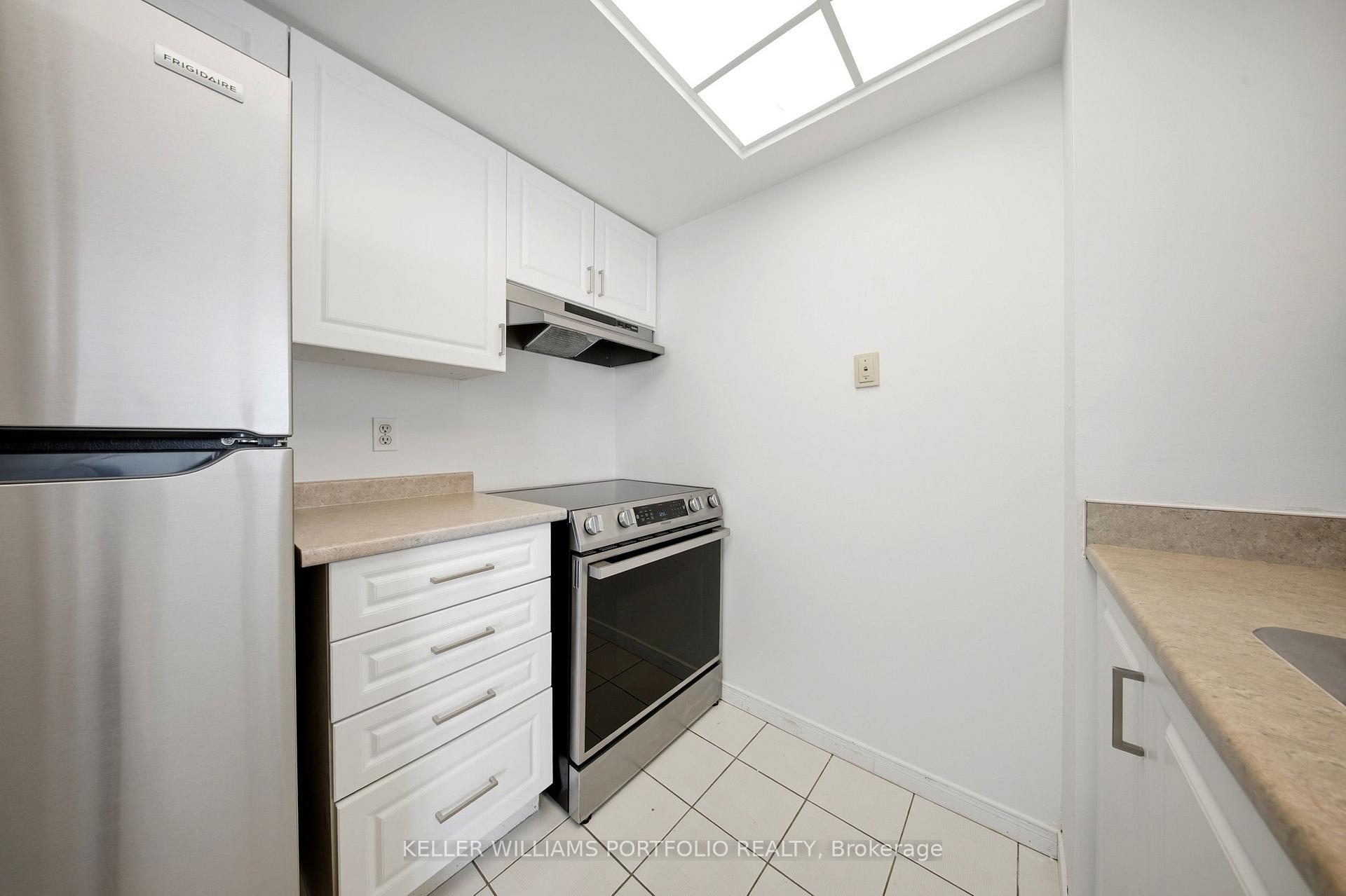 Photo 11 of Unit 2910, 5 Concorde Place, North York, Banbury-Don Mills — HOMEH