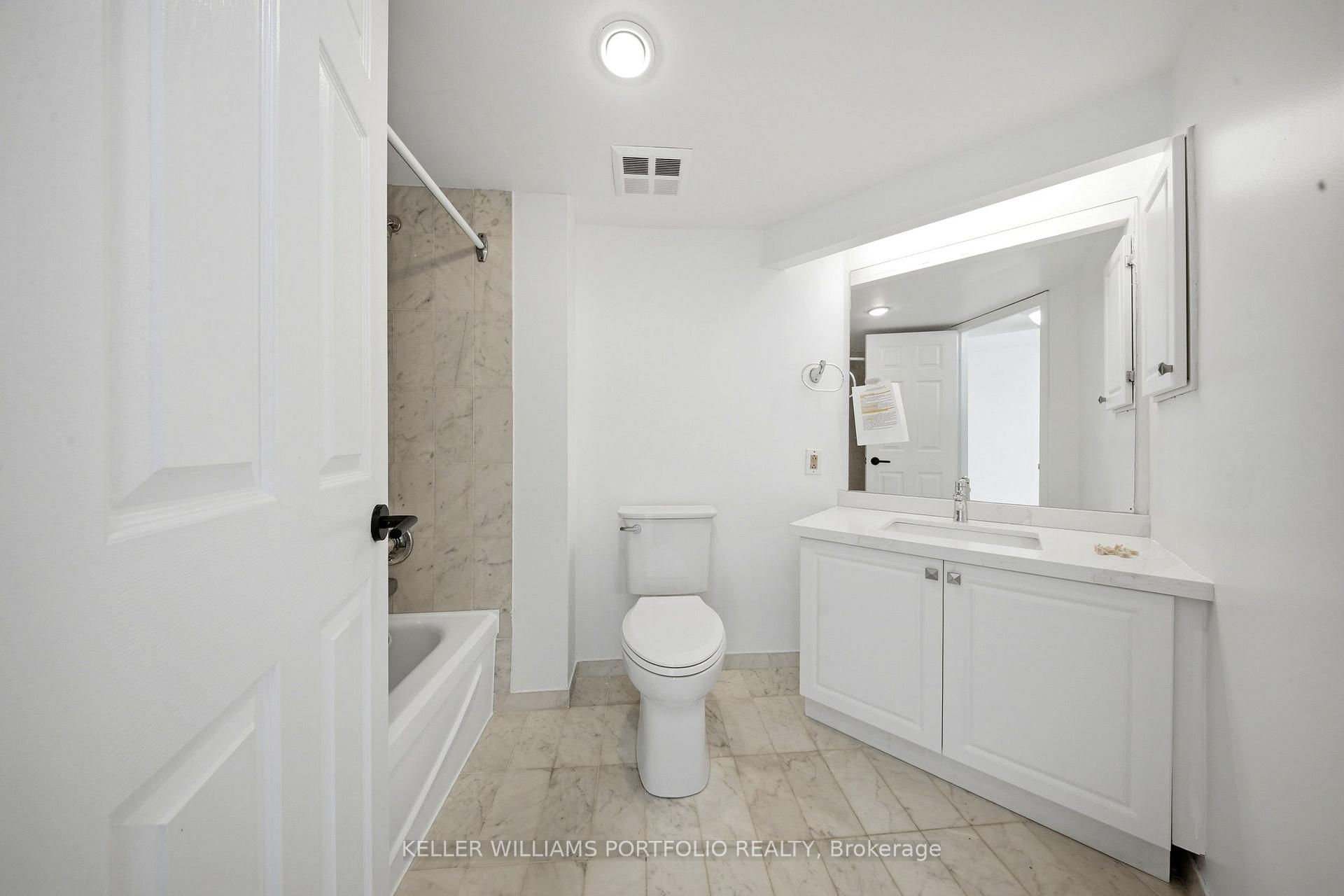 Photo 13 of Unit 2910, 5 Concorde Place, North York, Banbury-Don Mills — HOMEH