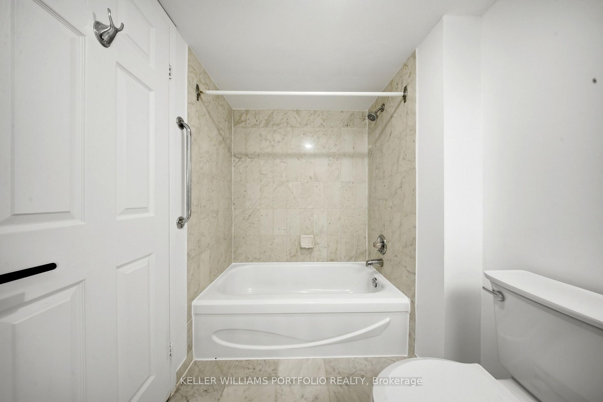 Photo 14 of Unit 2910, 5 Concorde Place, North York, Banbury-Don Mills — HOMEH