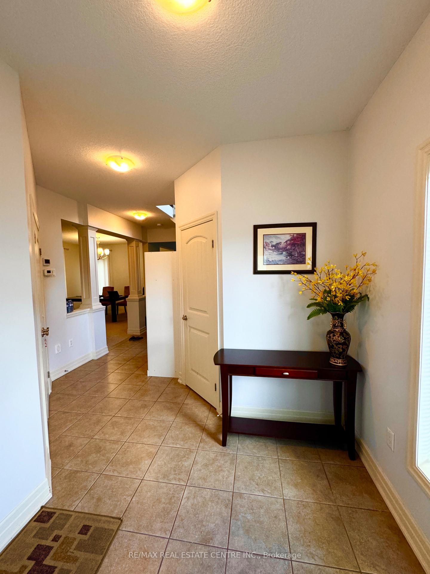 Photo 6 of 32 Hodgson Drive, Guelph, Pineridge/Westminster Woods — HOMEH