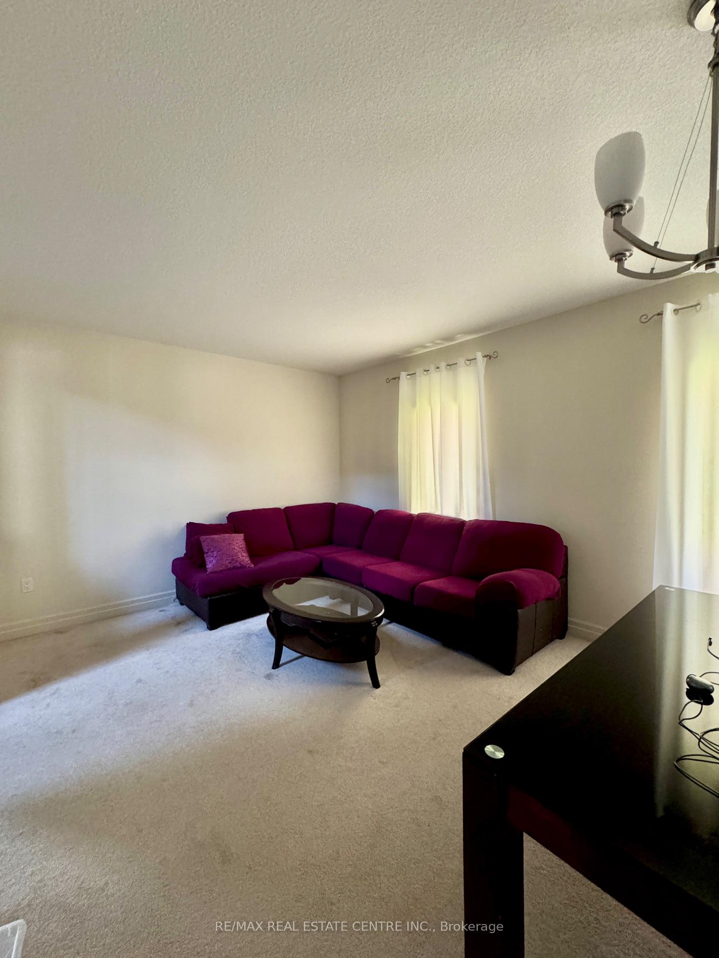 Photo 10 of 32 Hodgson Drive, Guelph, Pineridge/Westminster Woods — HOMEH