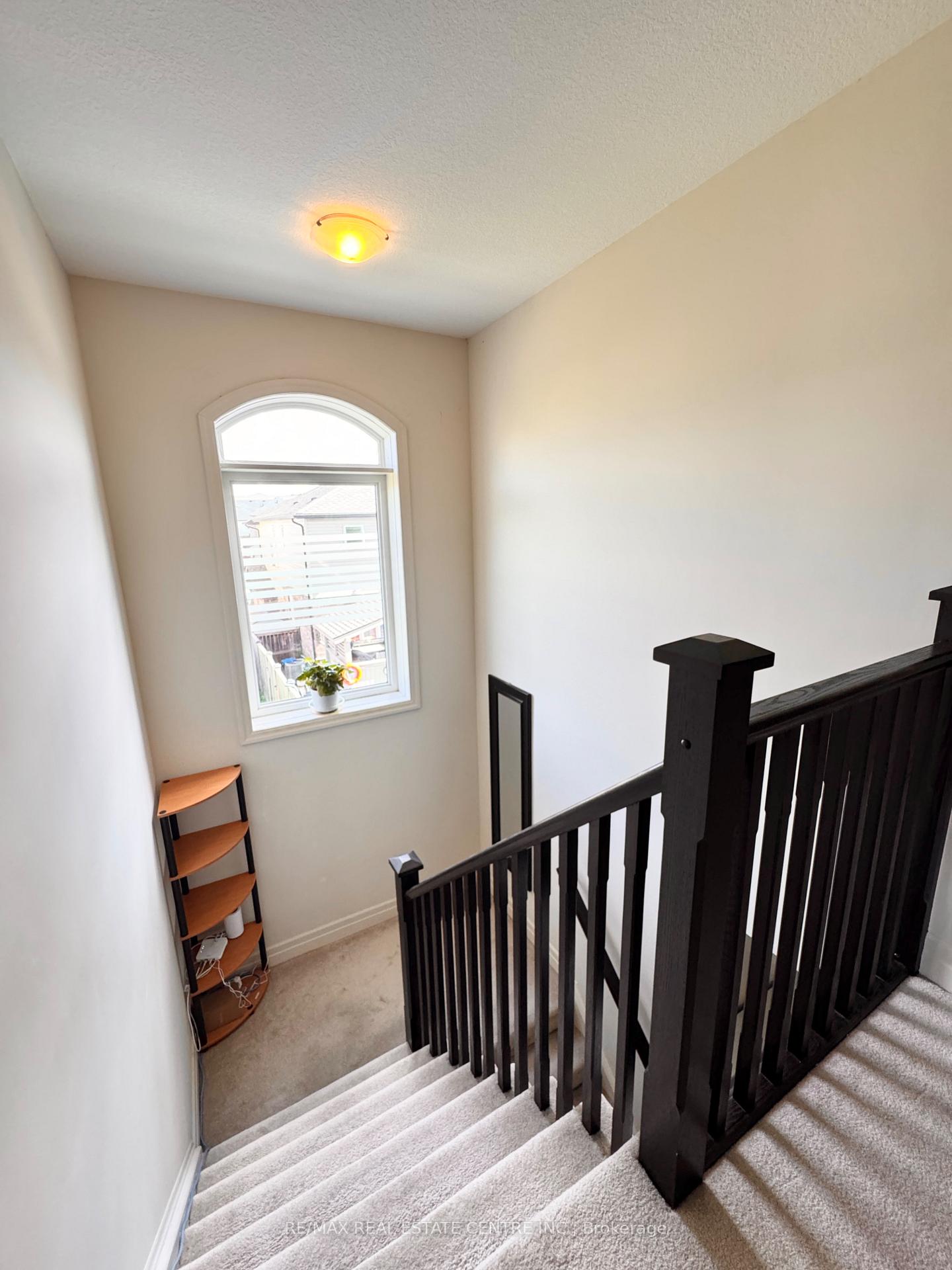 Photo 36 of 32 Hodgson Drive, Guelph, Pineridge/Westminster Woods — HOMEH