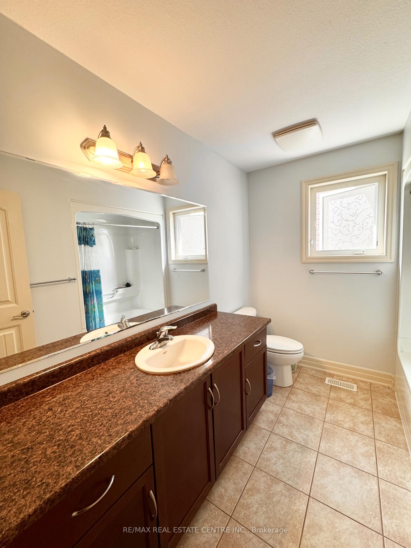 Photo 44 of 32 Hodgson Drive, Guelph, Pineridge/Westminster Woods — HOMEH