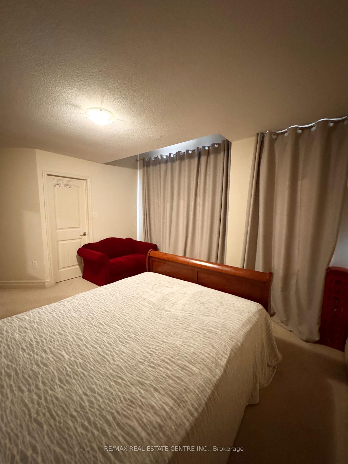 Photo 51 of 32 Hodgson Drive, Guelph, Pineridge/Westminster Woods — HOMEH