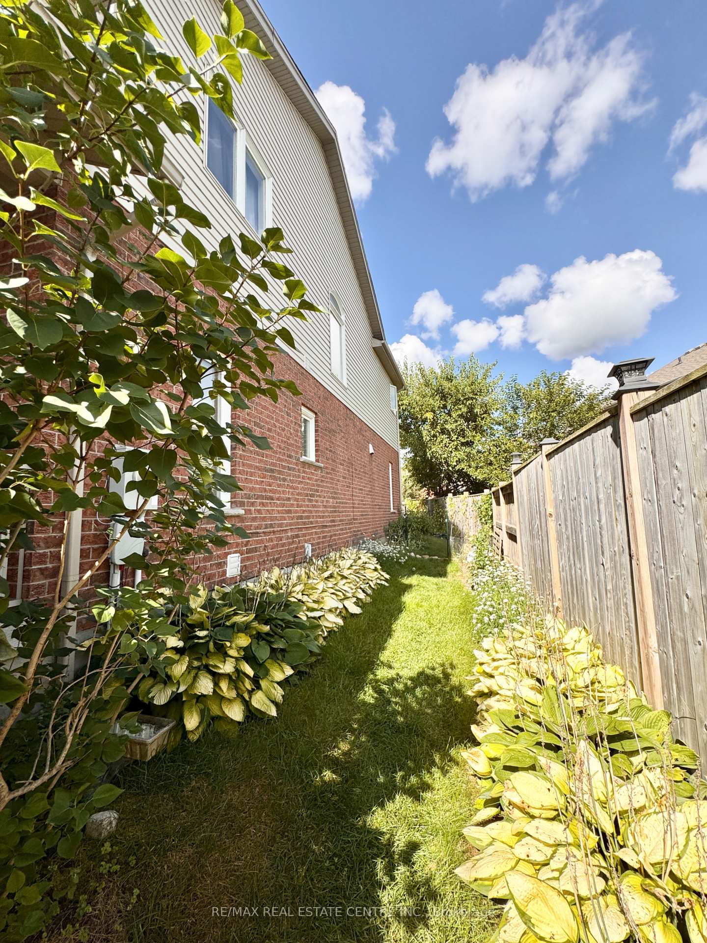 Photo 59 of 32 Hodgson Drive, Guelph, Pineridge/Westminster Woods — HOMEH