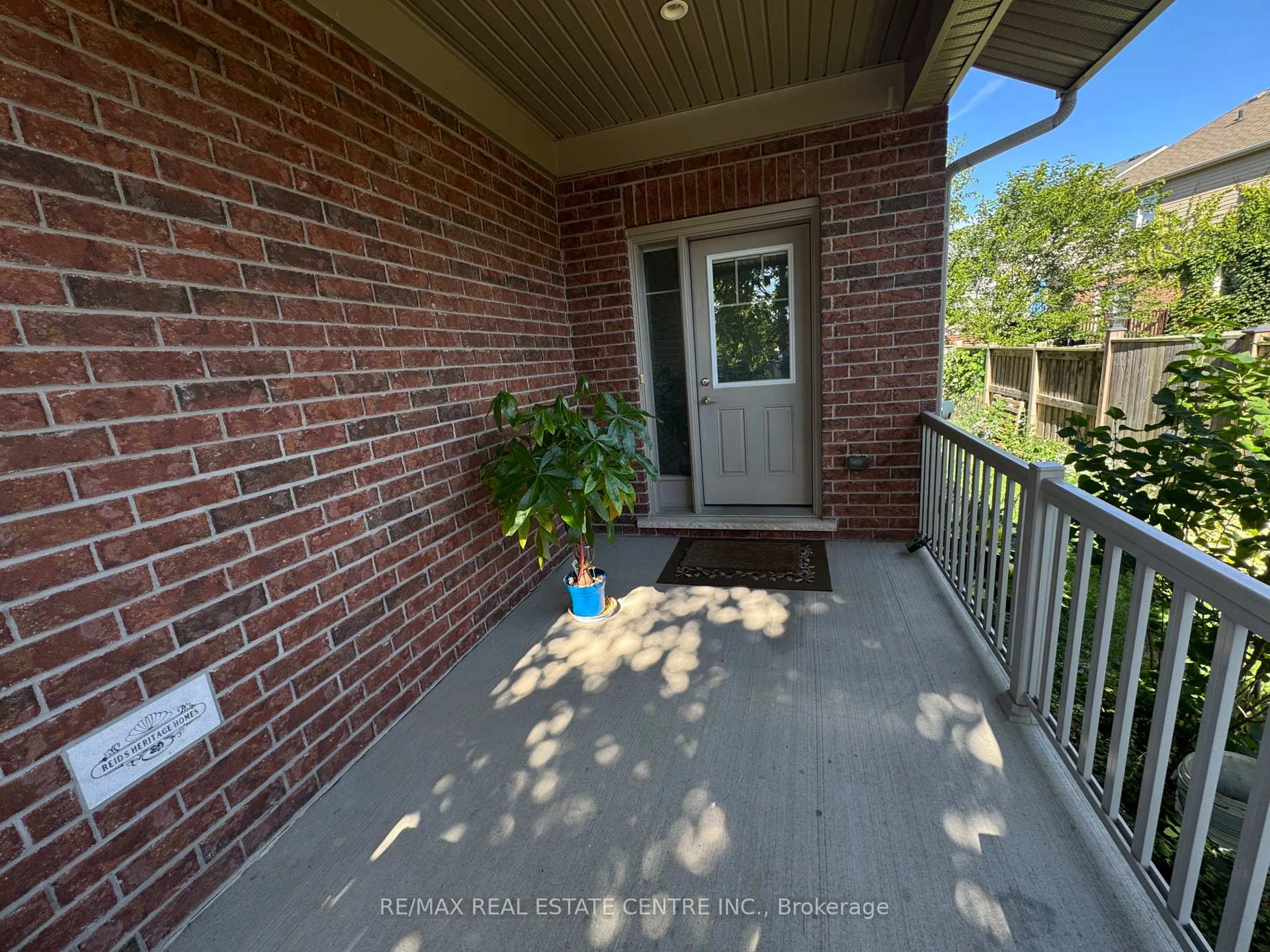 Photo 5 of 32 Hodgson Drive, Guelph, Pineridge/Westminster Woods — HOMEH
