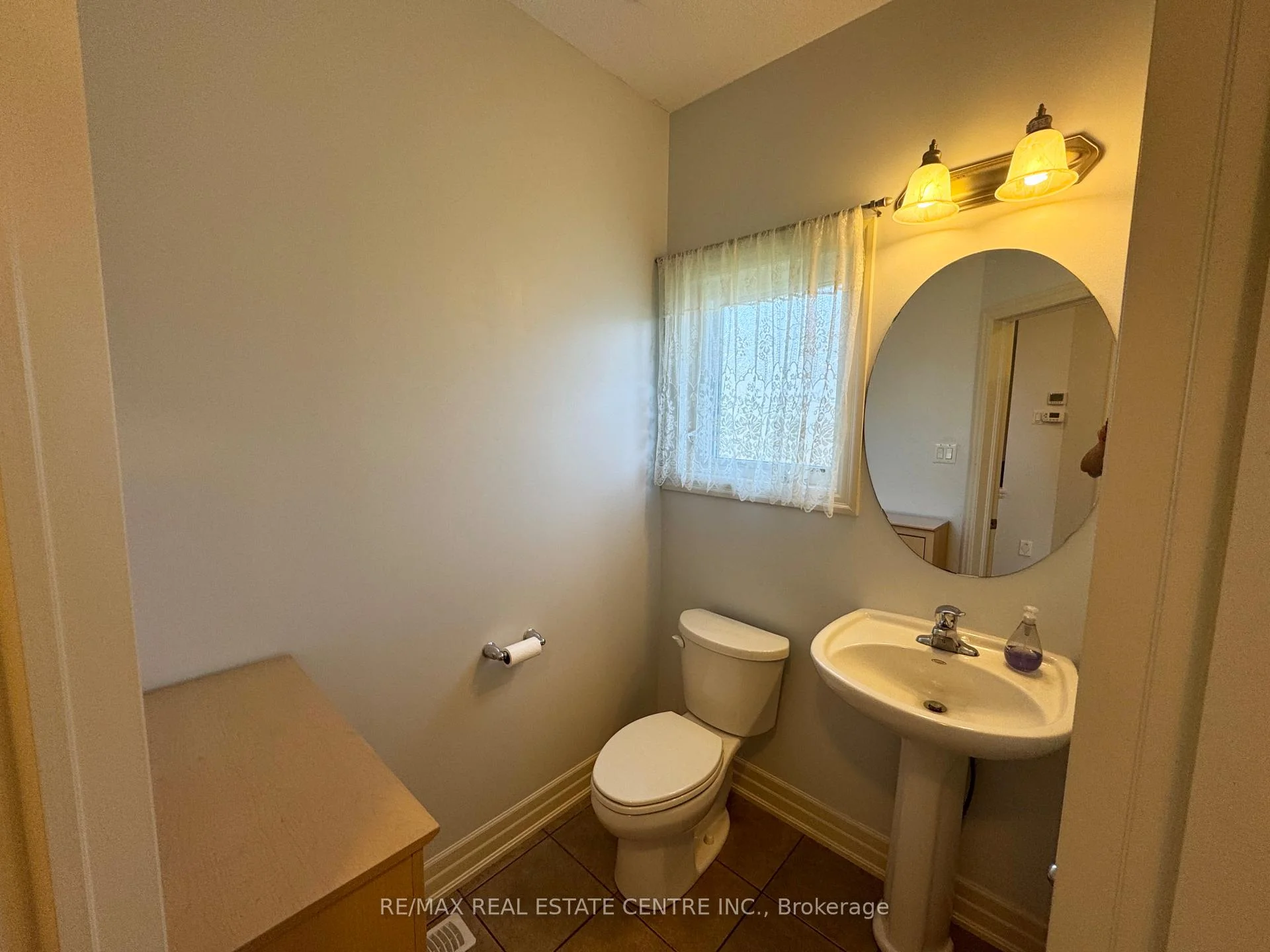Photo 9 of 32 Hodgson Drive, Guelph, Pineridge/Westminster Woods — HOMEH