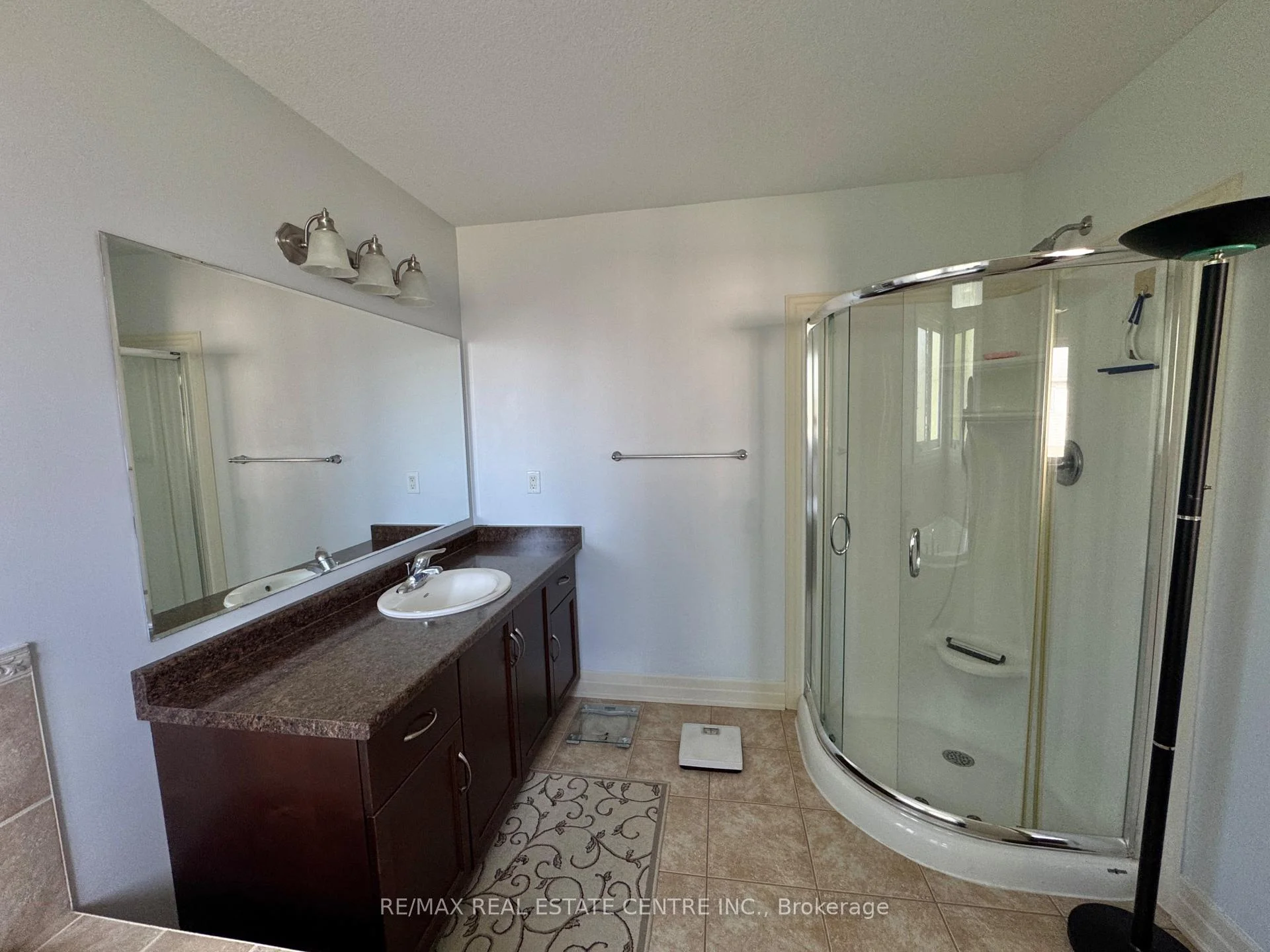 Photo 37 of 32 Hodgson Drive, Guelph, Pineridge/Westminster Woods — HOMEH