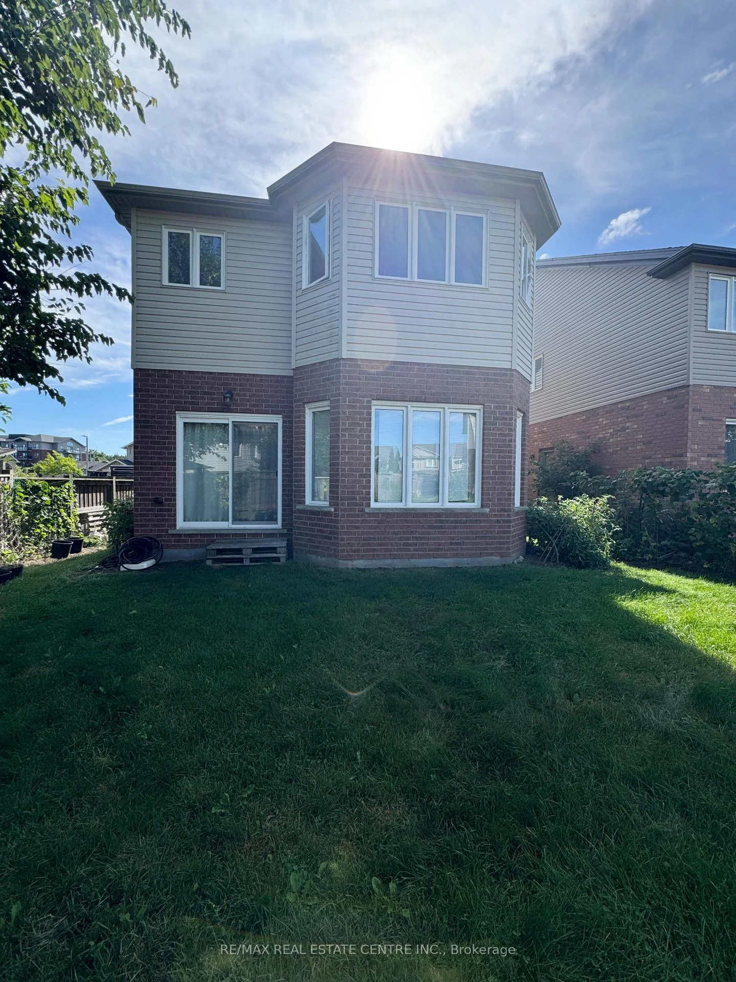 Photo 62 of 32 Hodgson Drive, Guelph, Pineridge/Westminster Woods — HOMEH