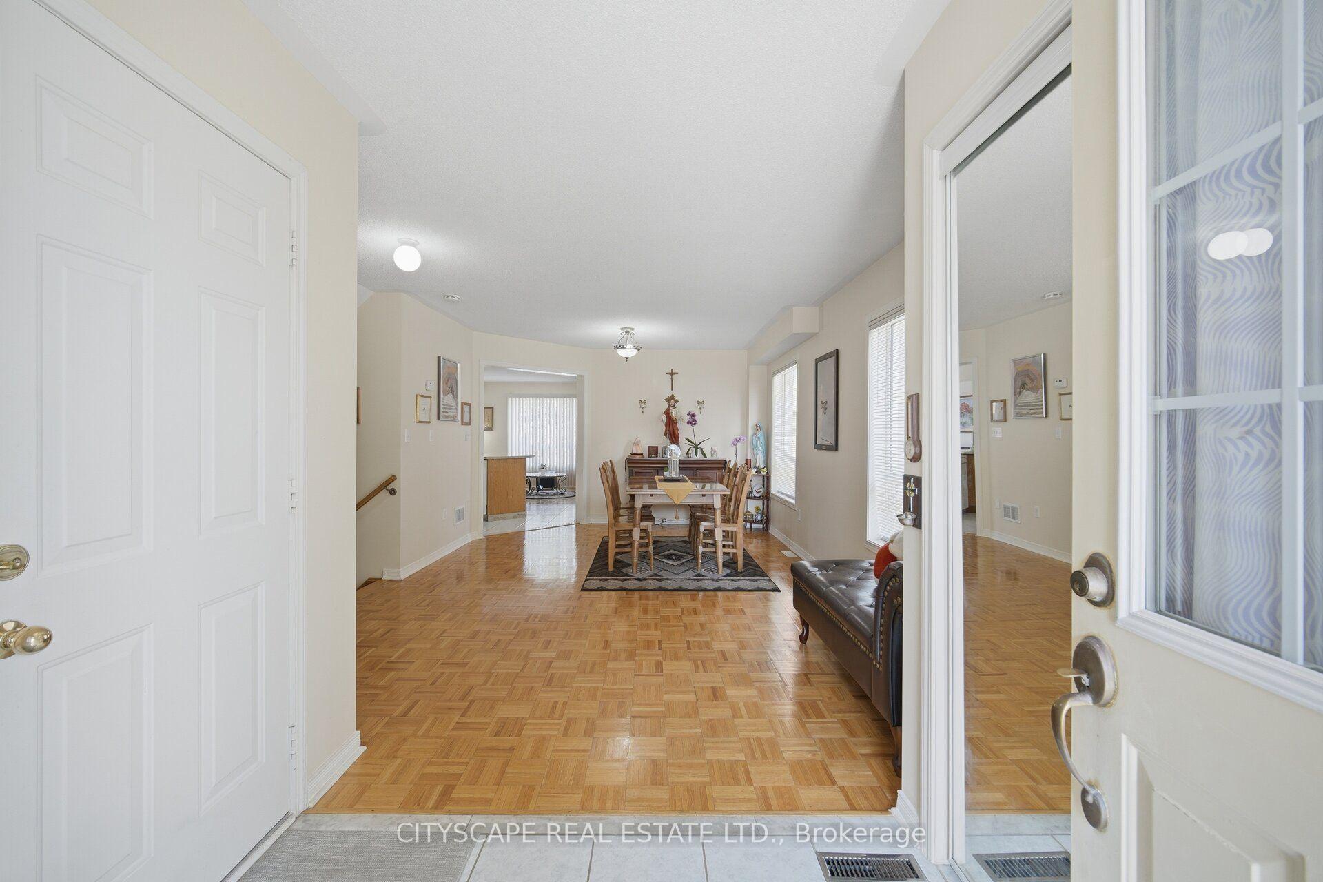 Photo 8 of 221 Richvale Drive S, Brampton, Heart Lake East — HOMEH