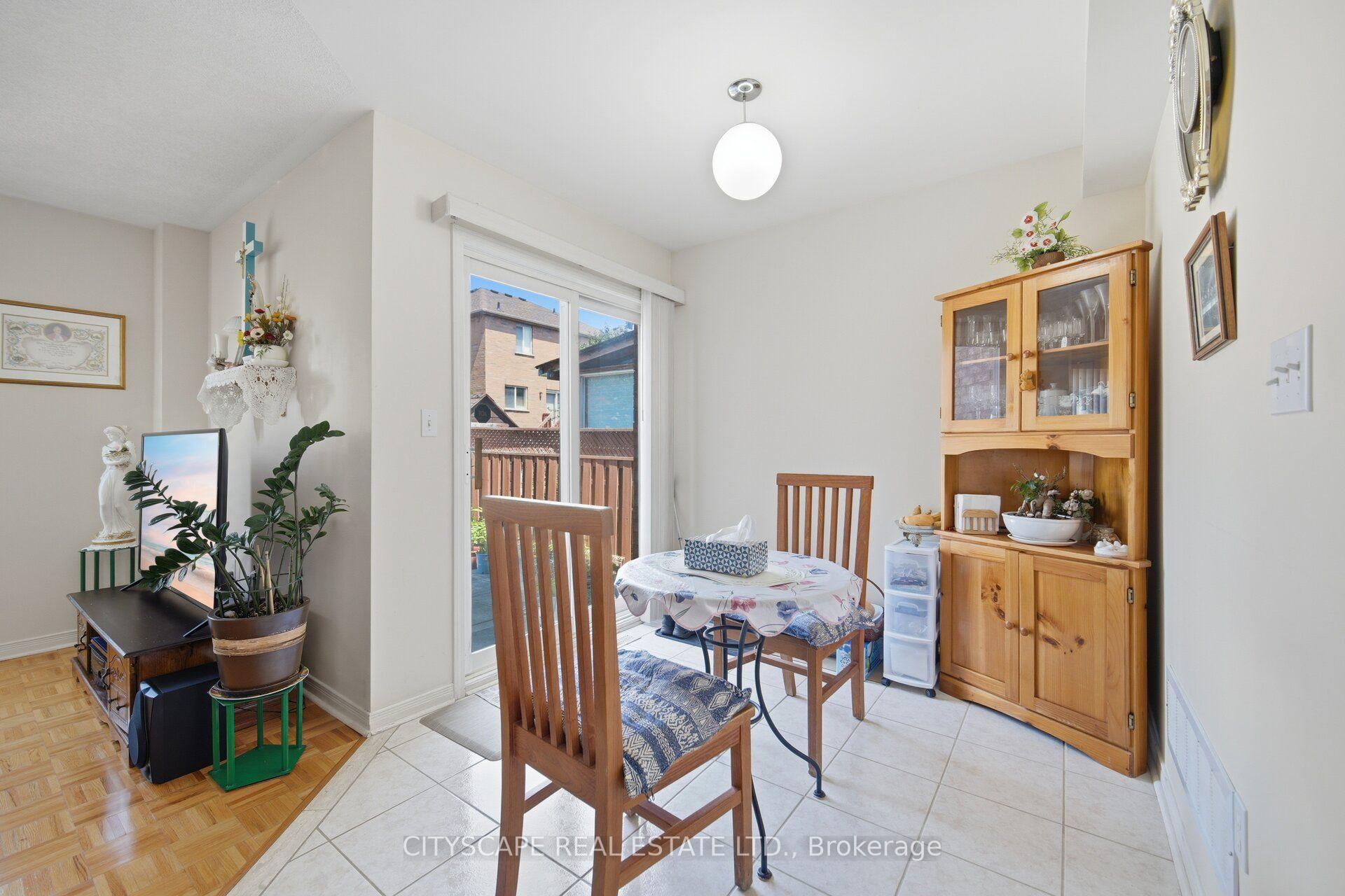 Photo 16 of 221 Richvale Drive S, Brampton, Heart Lake East — HOMEH
