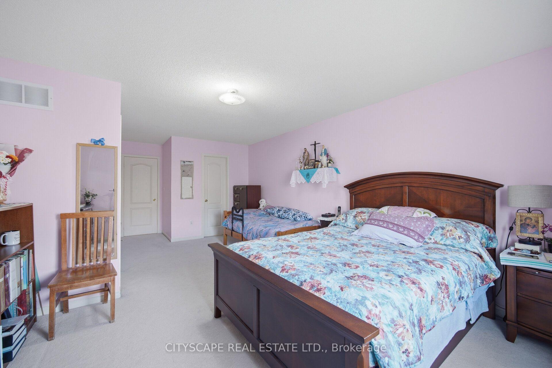 Photo 26 of 221 Richvale Drive S, Brampton, Heart Lake East — HOMEH