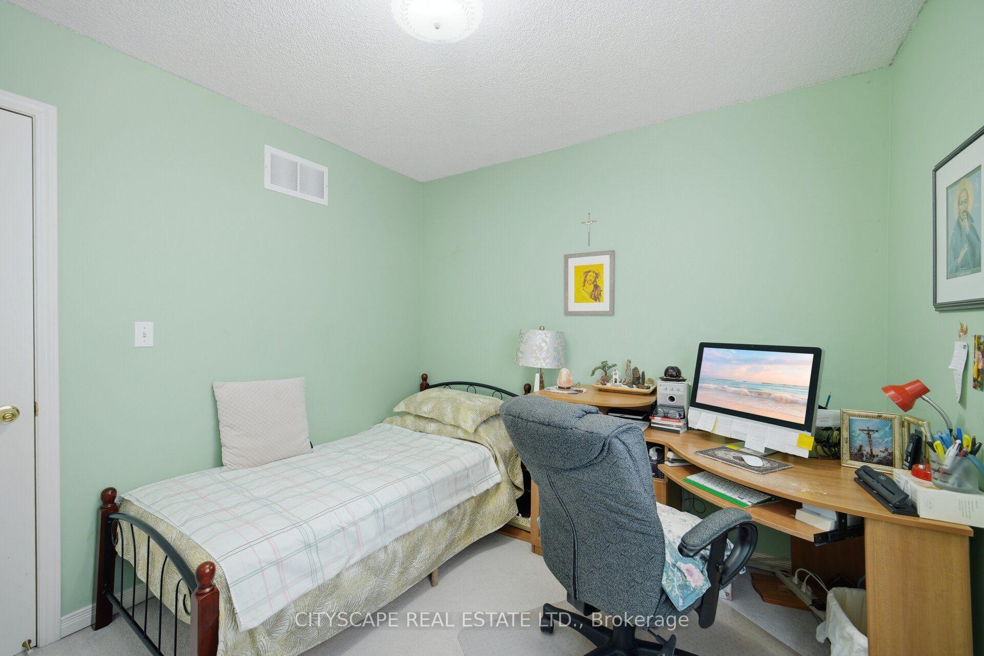 Photo 35 of 221 Richvale Drive S, Brampton, Heart Lake East — HOMEH