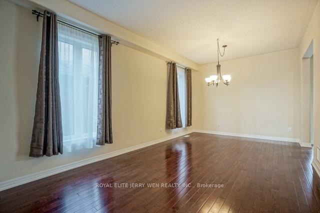 Photo 3 of 726 Coldstream Drive, Oshawa, Samac — HOMEH