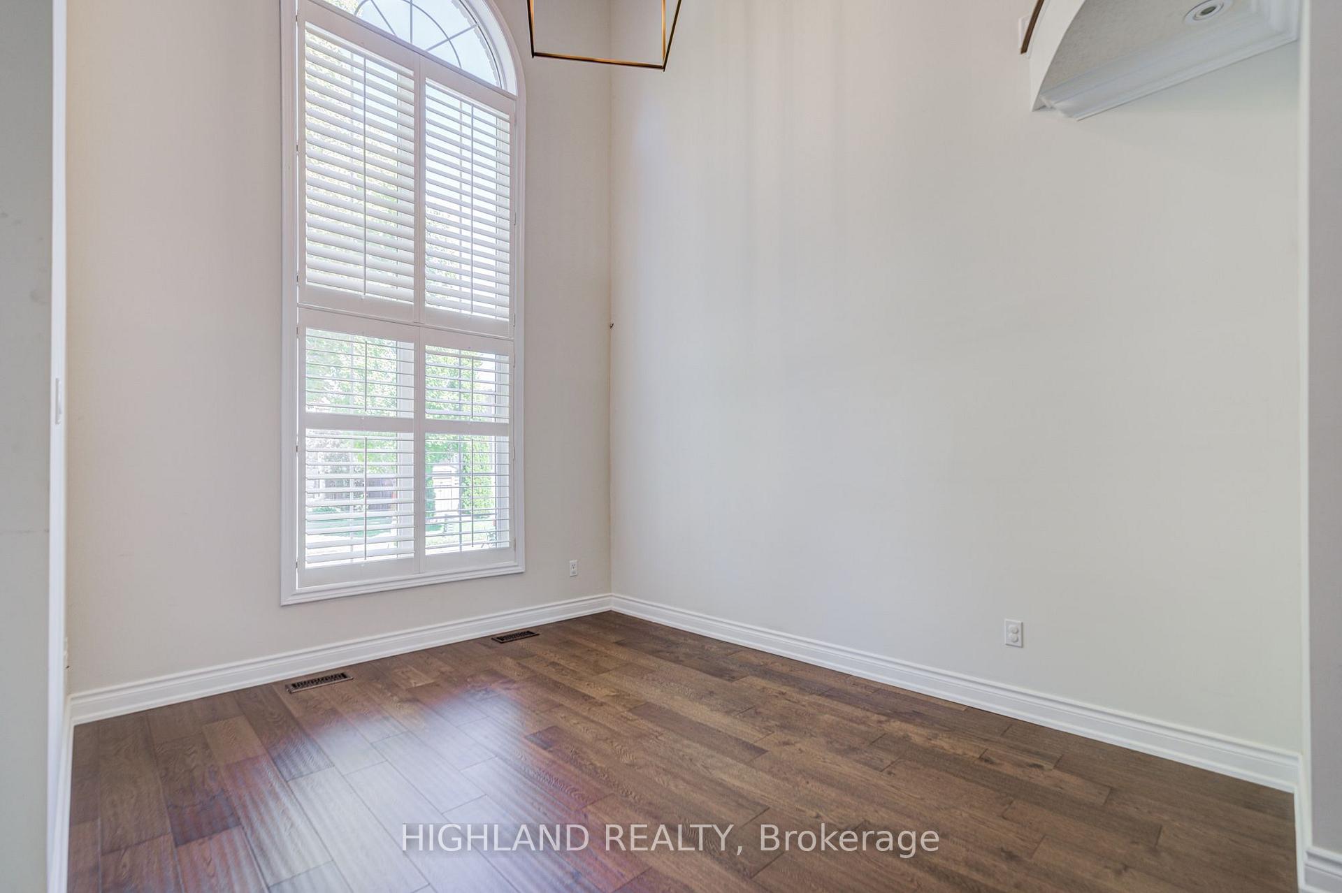Photo 6 of 39 Shadetree Crescent, Vaughan, Vellore Village — HOMEH