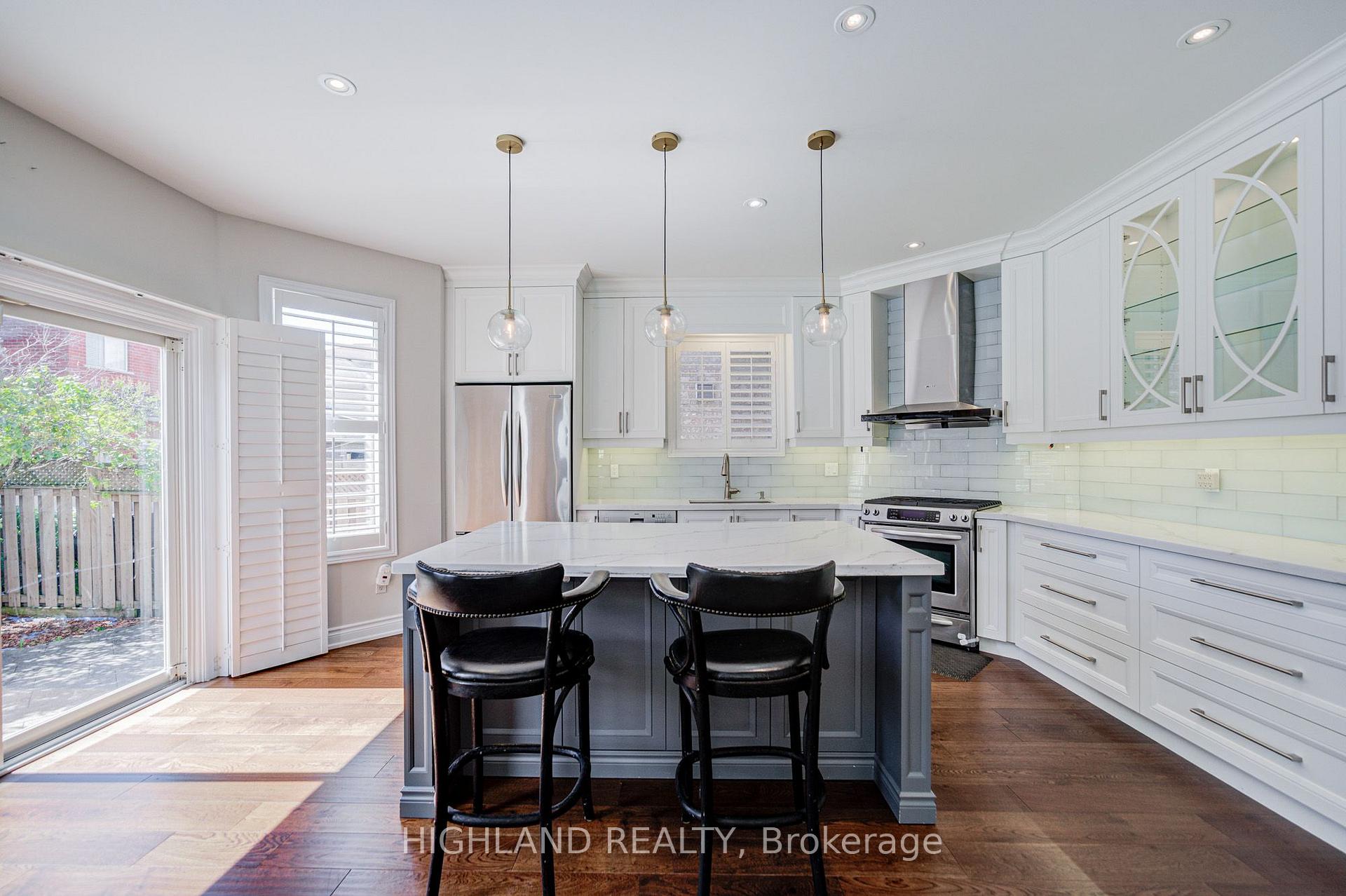 Photo 13 of 39 Shadetree Crescent, Vaughan, Vellore Village — HOMEH