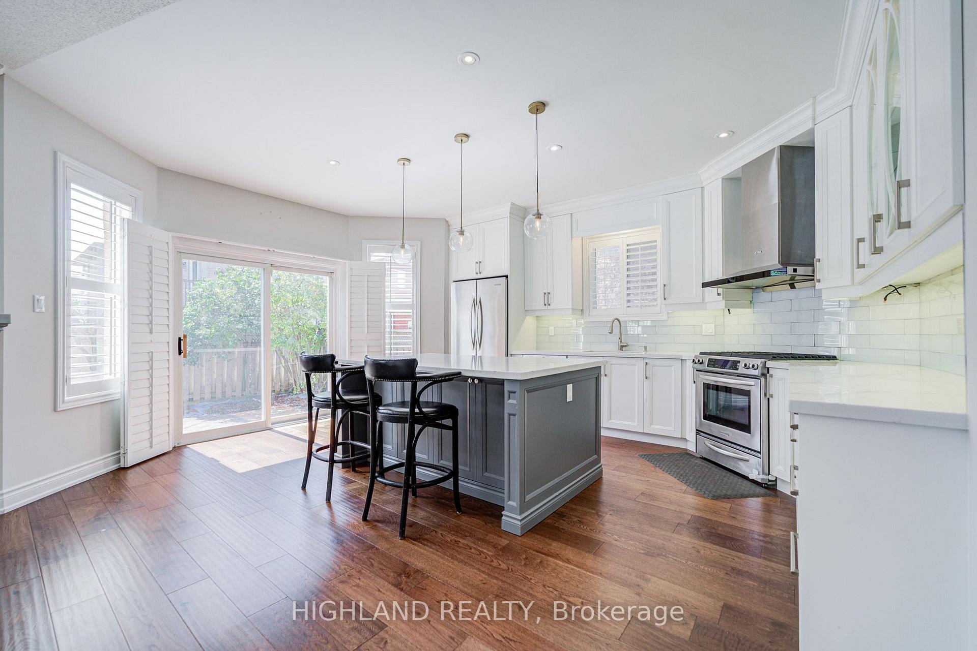 Photo 14 of 39 Shadetree Crescent, Vaughan, Vellore Village — HOMEH