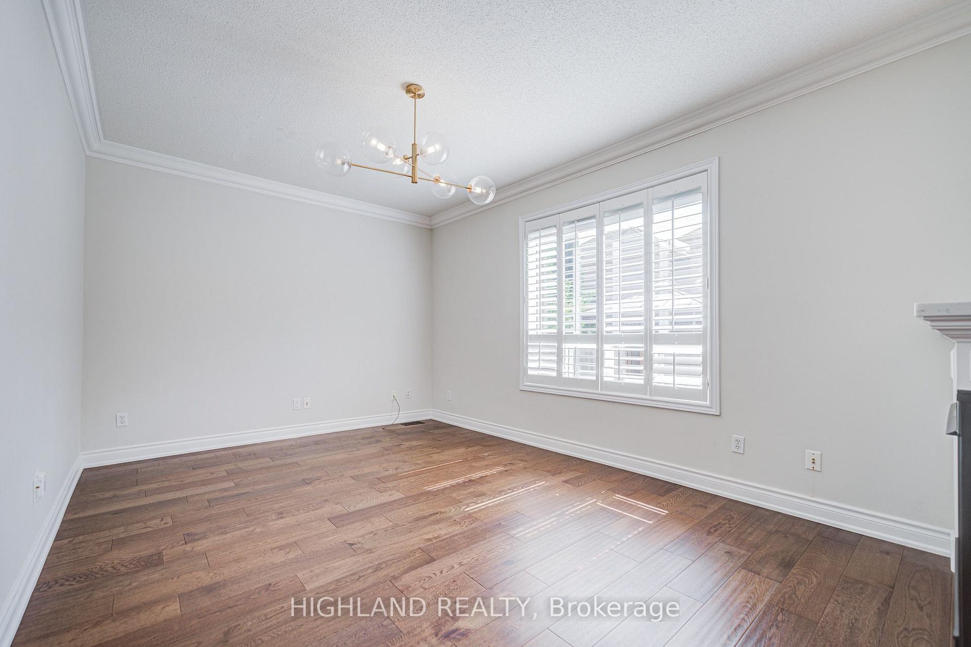 Photo 17 of 39 Shadetree Crescent, Vaughan, Vellore Village — HOMEH