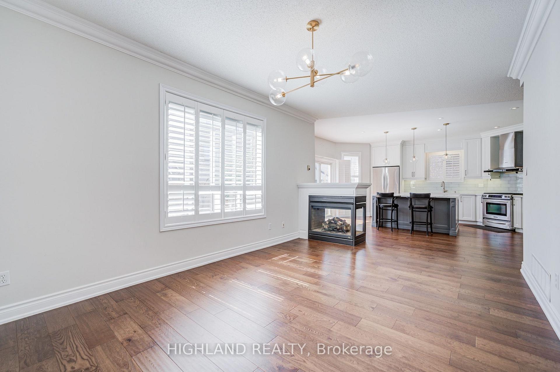 Photo 18 of 39 Shadetree Crescent, Vaughan, Vellore Village — HOMEH