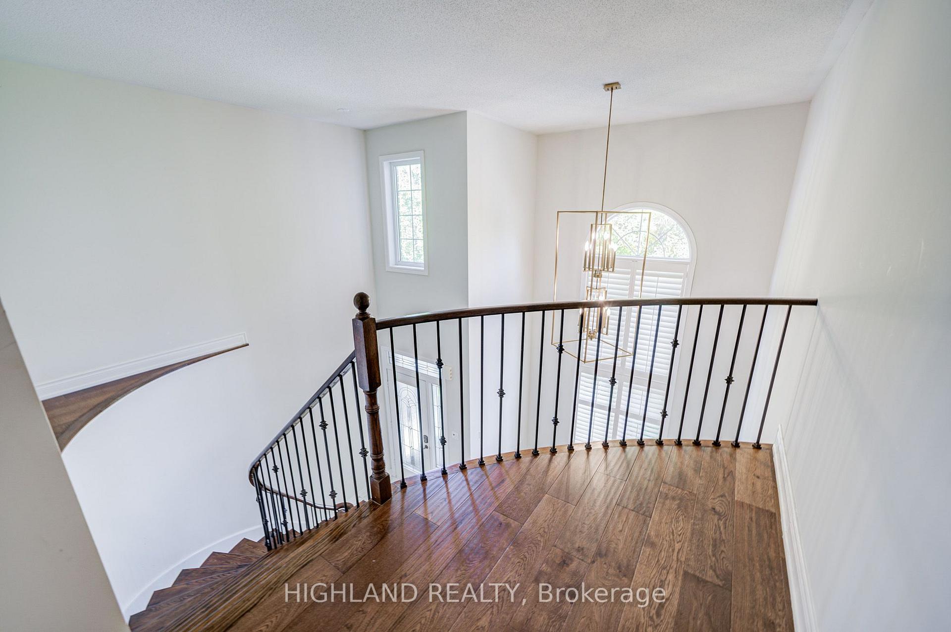Photo 20 of 39 Shadetree Crescent, Vaughan, Vellore Village — HOMEH