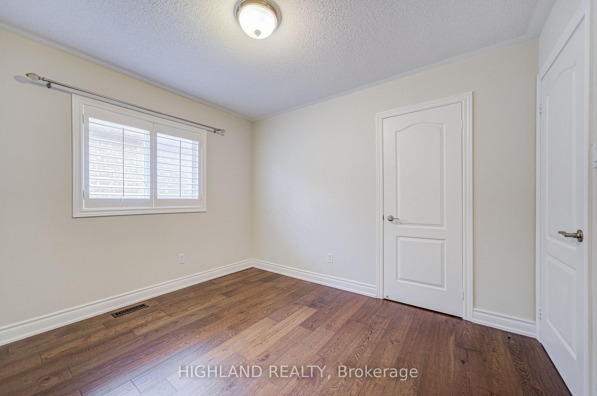 Photo 25 of 39 Shadetree Crescent, Vaughan, Vellore Village — HOMEH