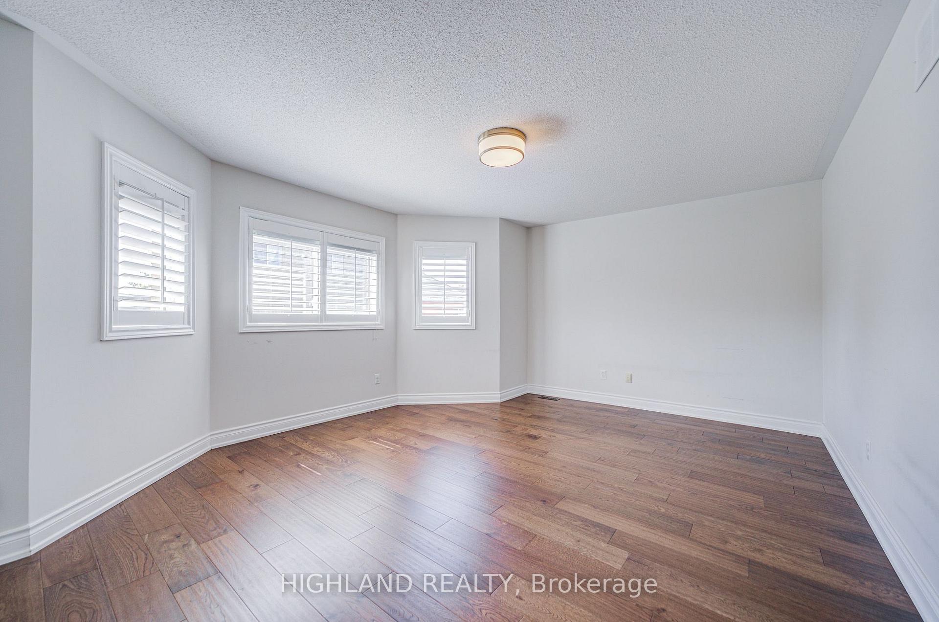 Photo 27 of 39 Shadetree Crescent, Vaughan, Vellore Village — HOMEH
