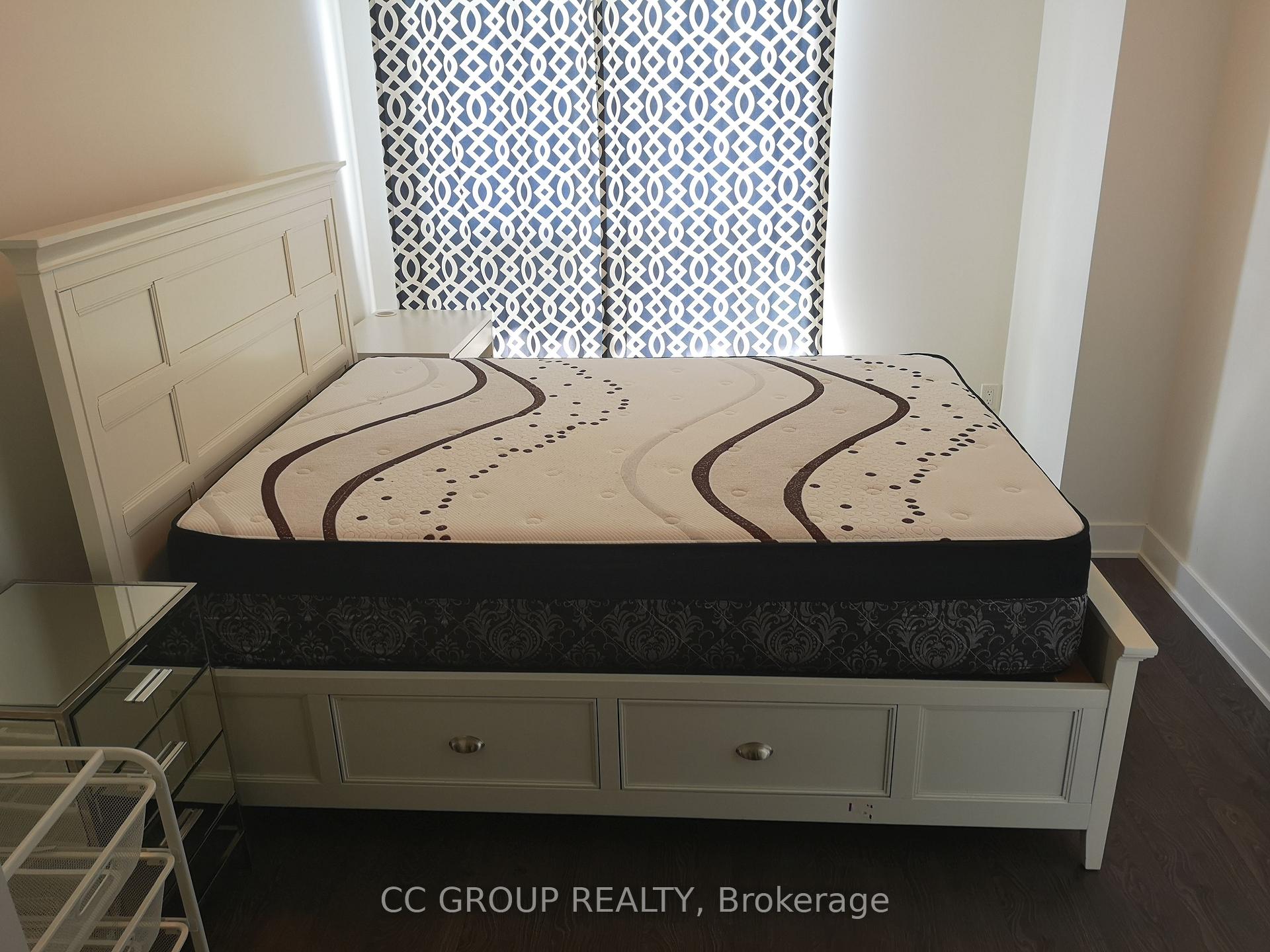 Photo 8 of Unit 801, 38 Cameron Street, Toronto, Kensington-Chinatown — HOMEH